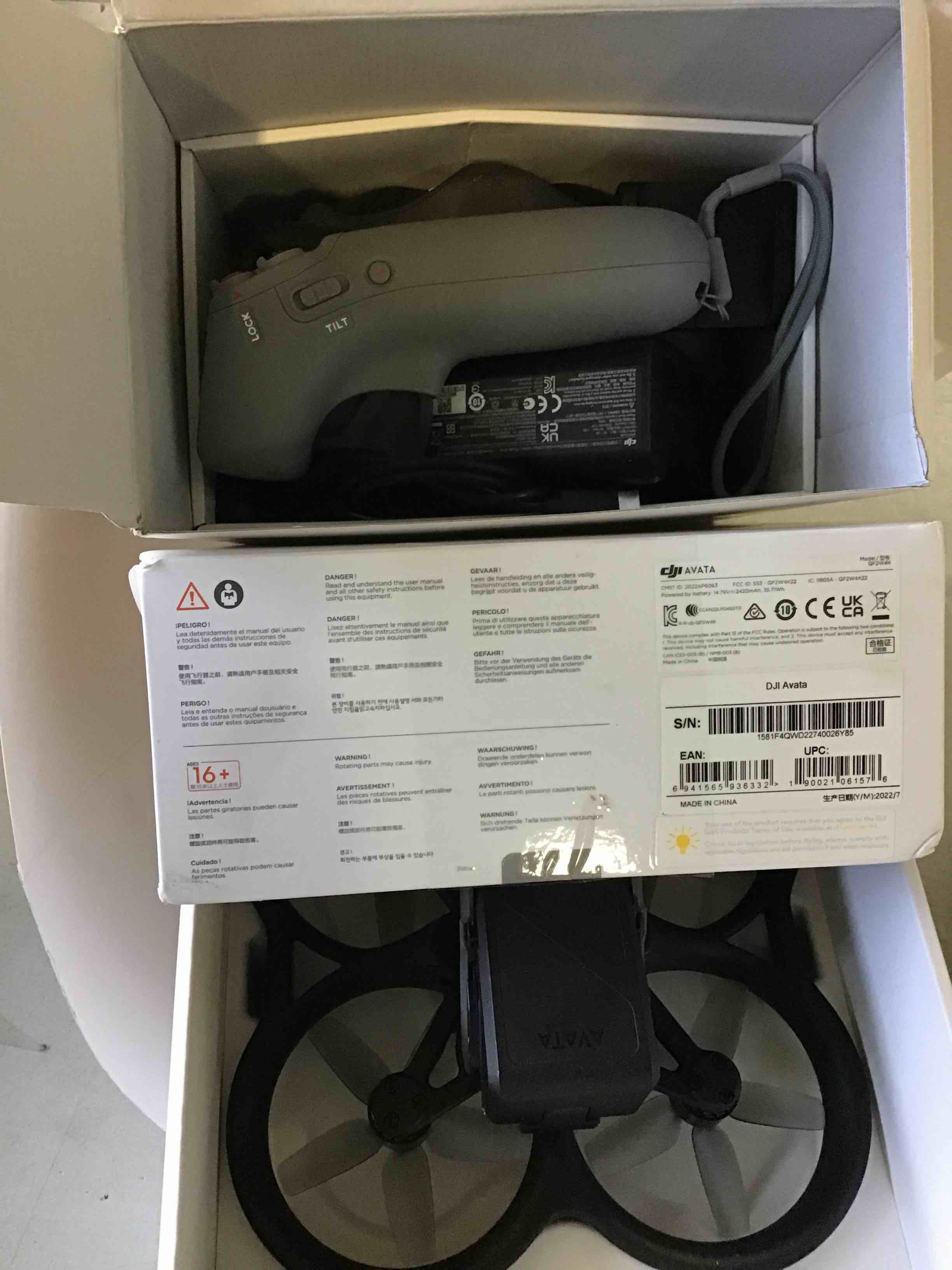 https://s3.amazonaws.com/lotting-images-prod/bidfta/BLU5613176_1696441102300.jpeg