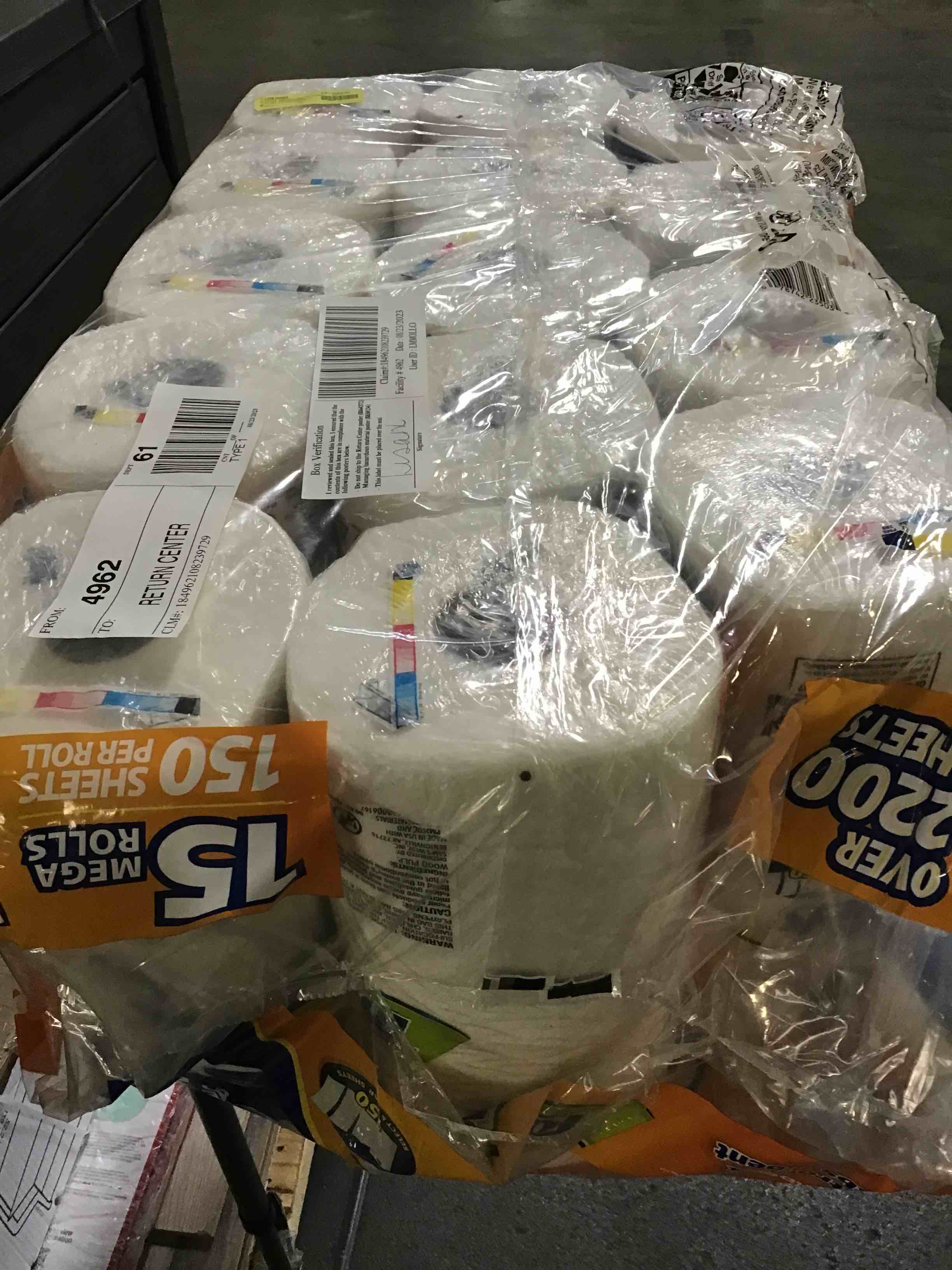 https://s3.amazonaws.com/lotting-images-prod/bidfta/BLU5613813_1696952201768.jpeg