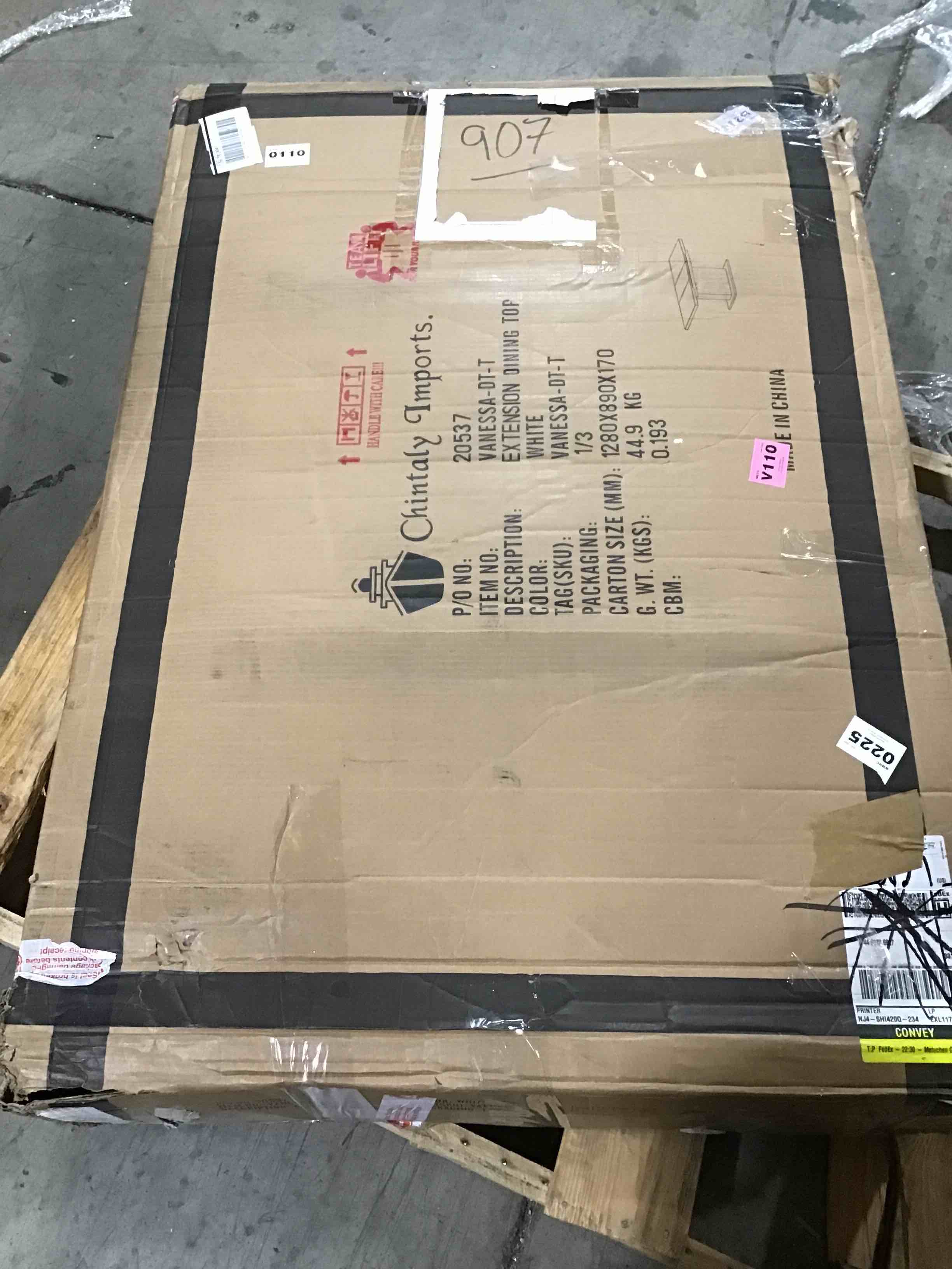 https://s3.amazonaws.com/lotting-images-prod/bidfta/BLU5614408_1697562502787.jpeg