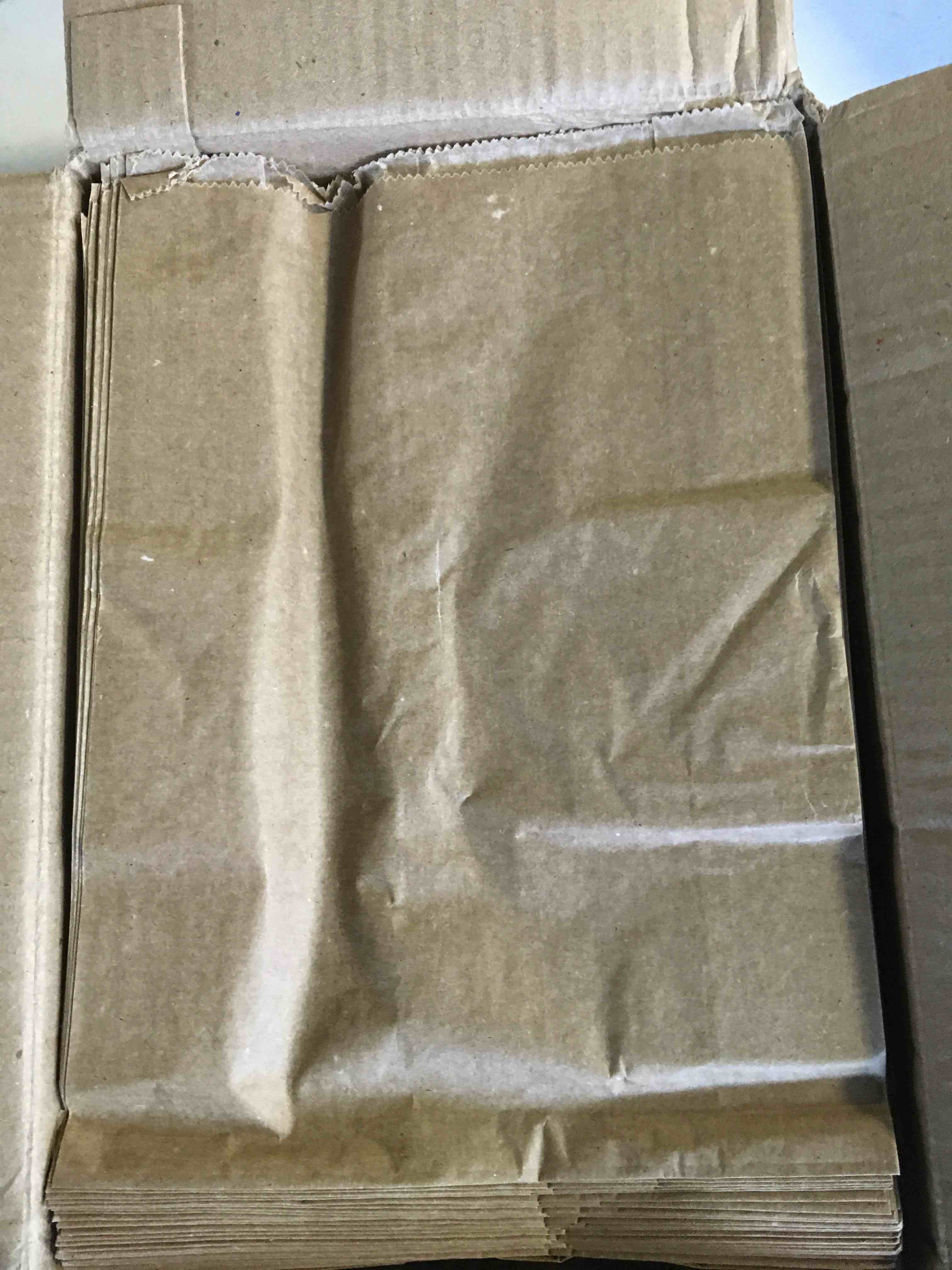 https://s3.amazonaws.com/lotting-images-prod/bidfta/BLU5615104_1695905228534.jpeg