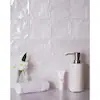 https://s3.amazonaws.com/lotting-images-prod/bidfta/BLU5616111_1696857549891.jpeg