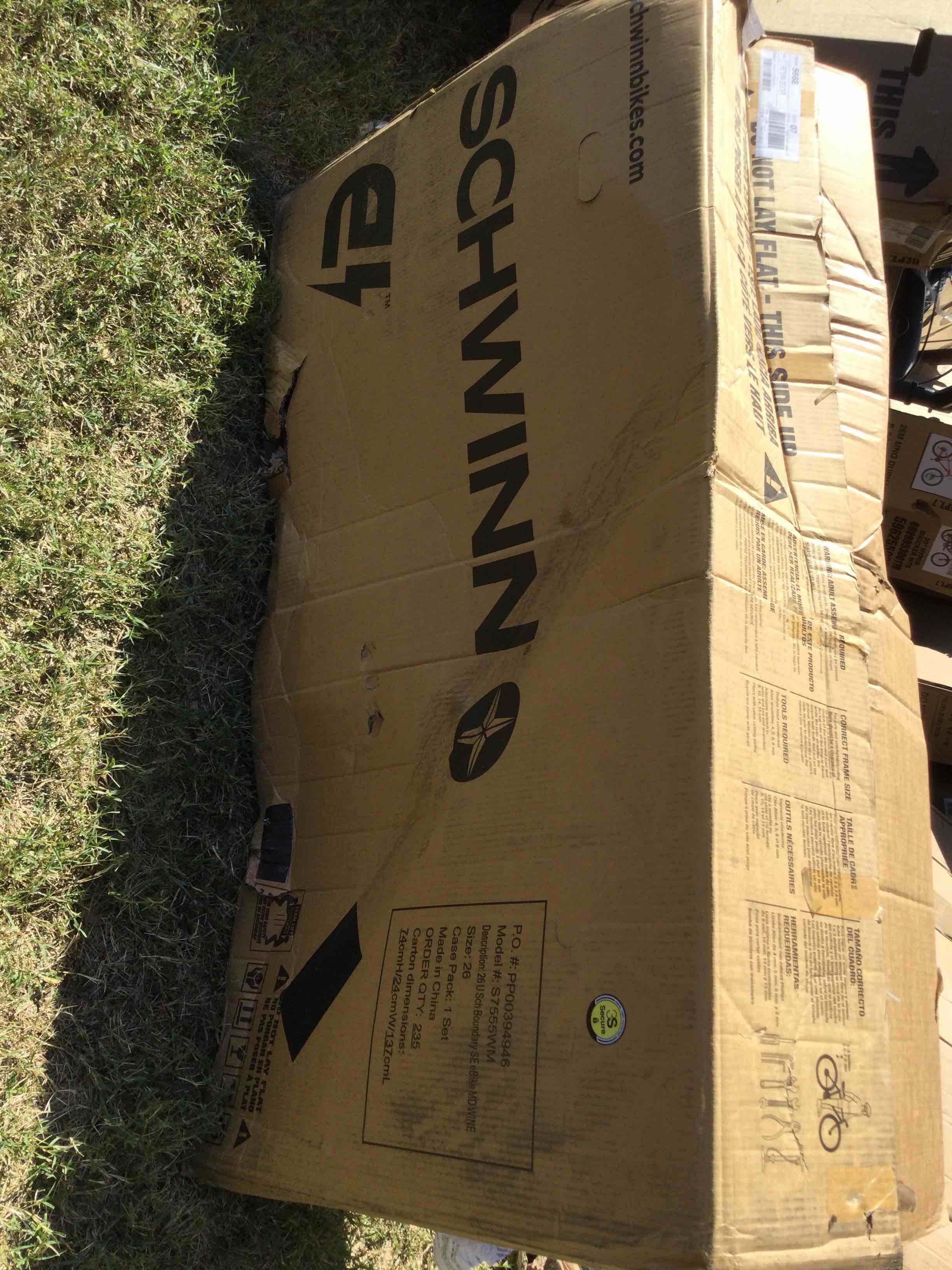 https://s3.amazonaws.com/lotting-images-prod/bidfta/BLU5617338_1696445644441.jpeg