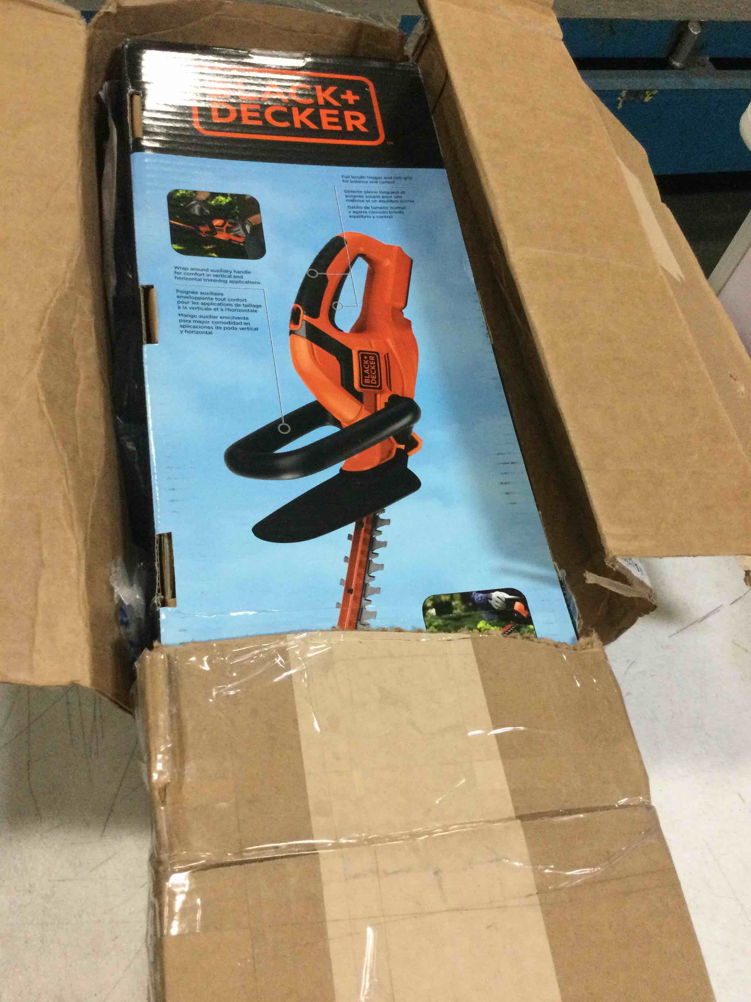 https://s3.amazonaws.com/lotting-images-prod/bidfta/BLU5617942_1695813765234.jpeg