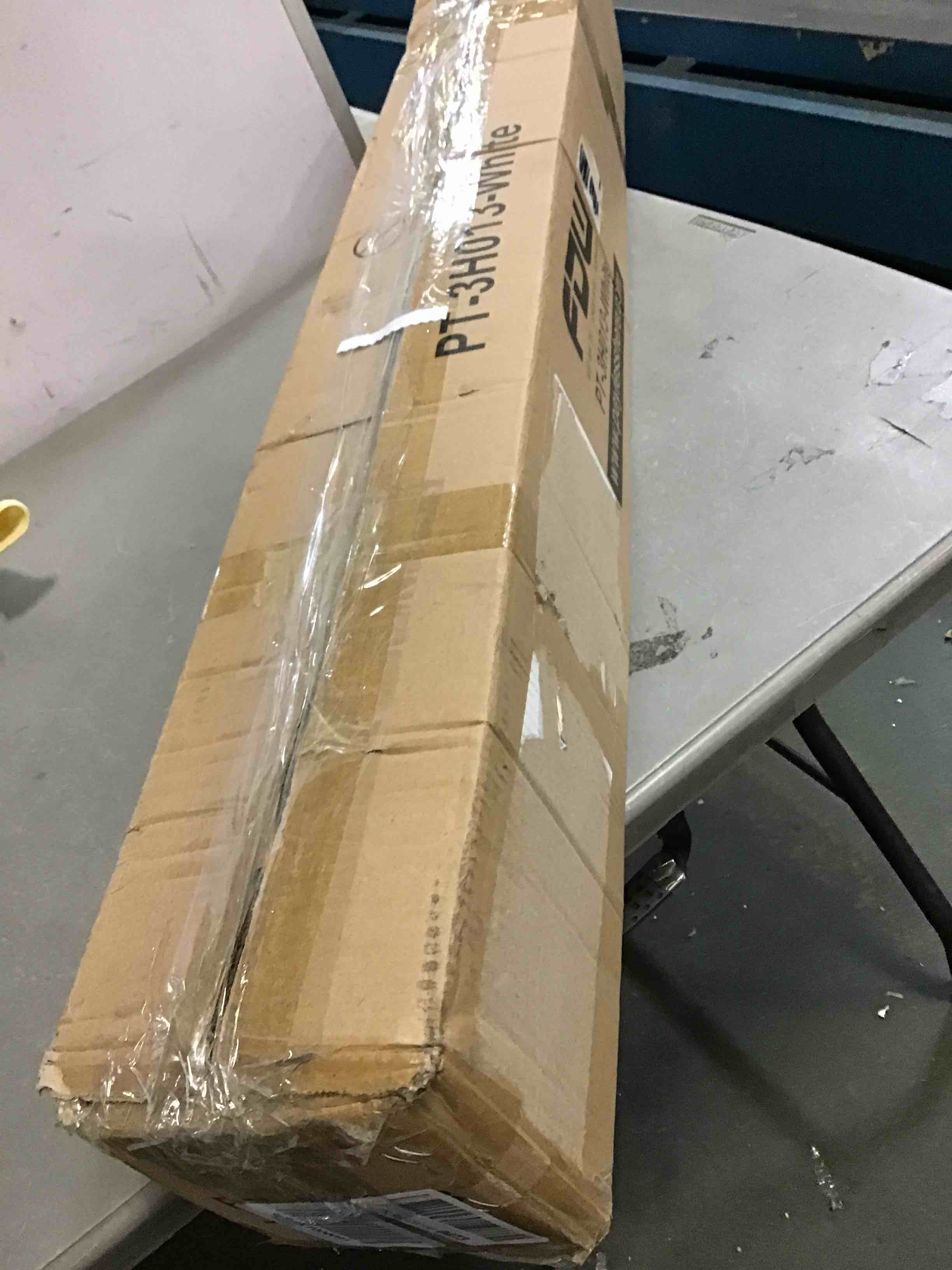https://s3.amazonaws.com/lotting-images-prod/bidfta/BLU5618068_1695904793359.jpeg