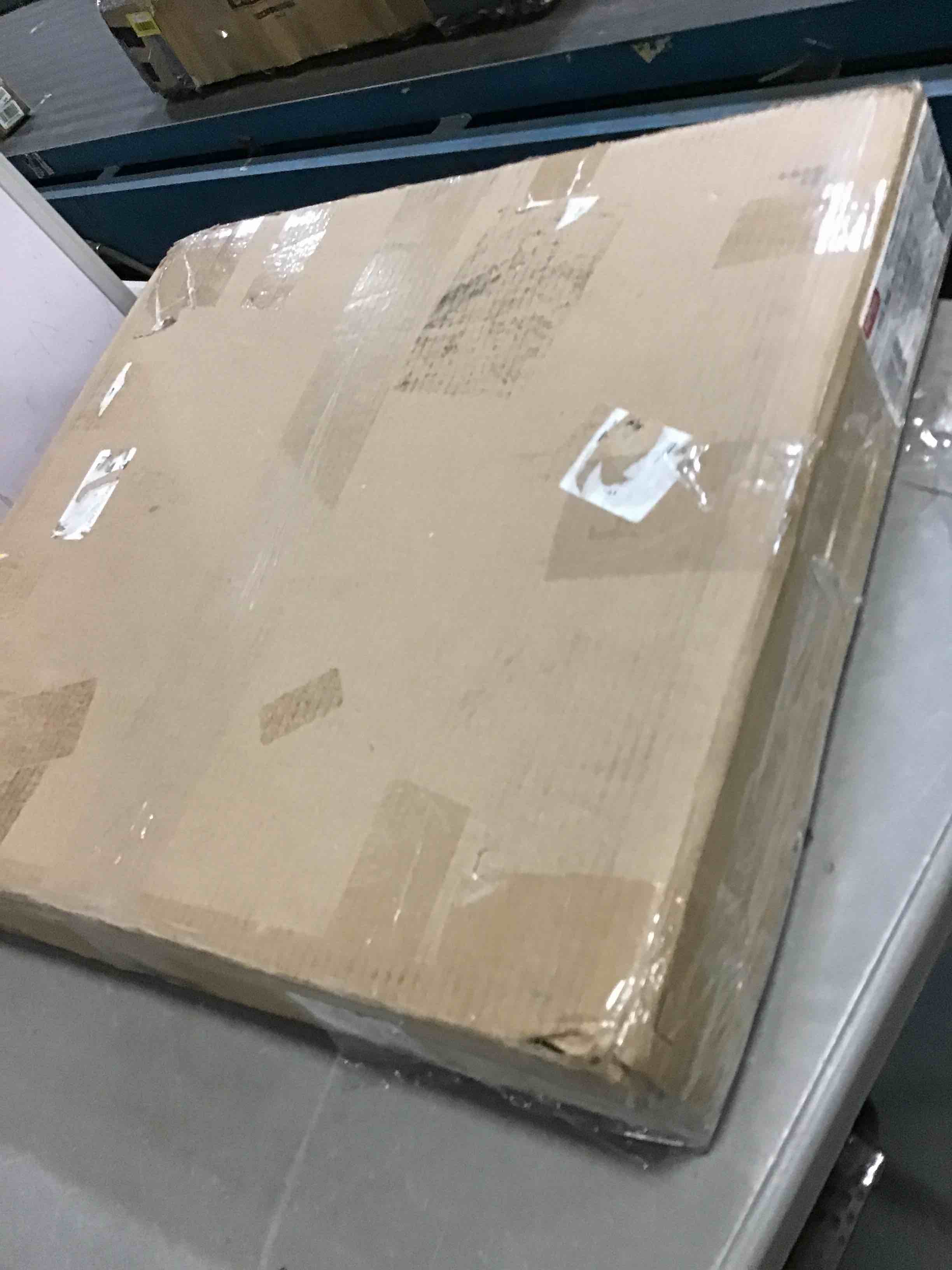 https://s3.amazonaws.com/lotting-images-prod/bidfta/BLU5618095_1695908220915.jpeg