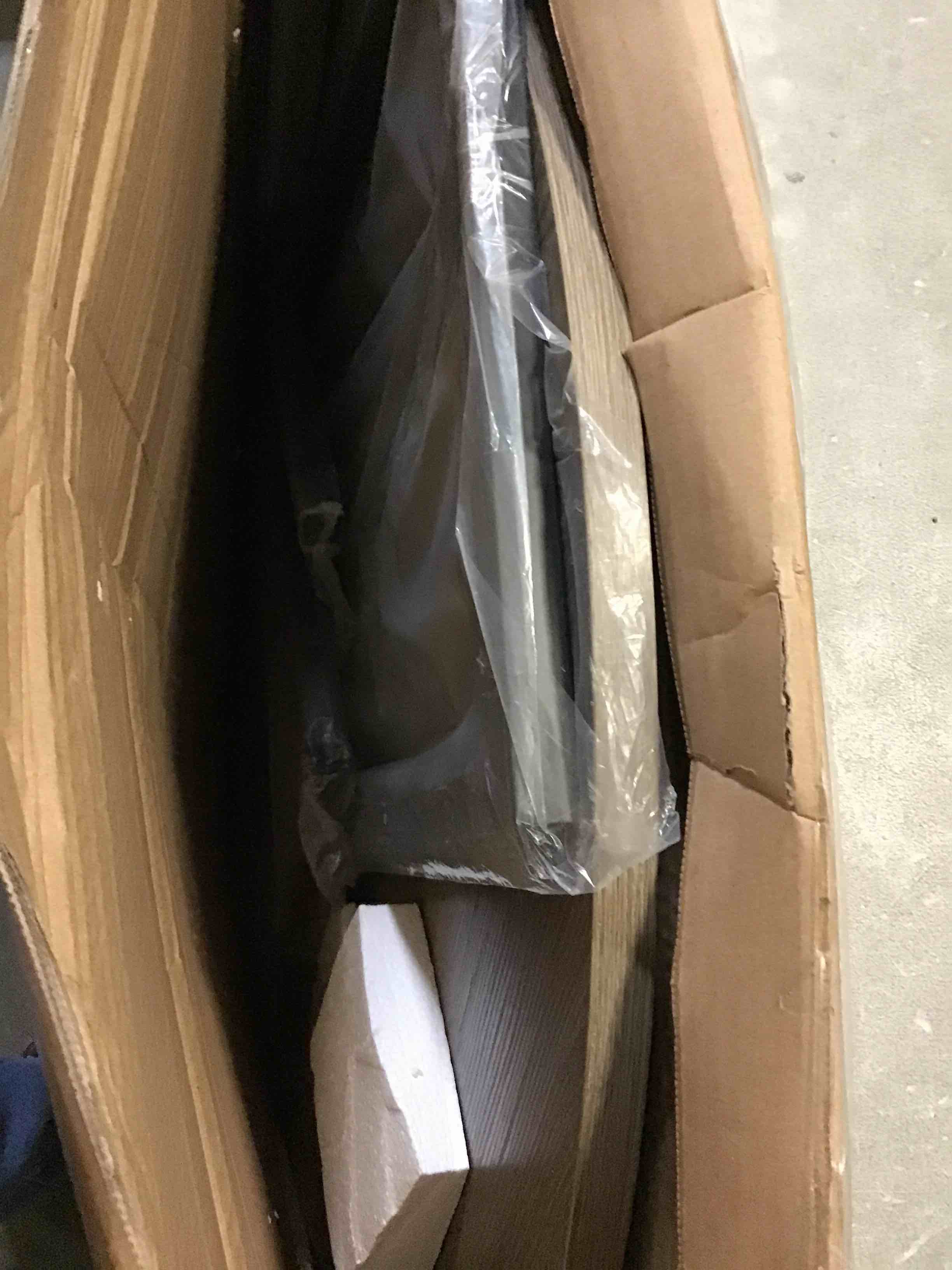 https://s3.amazonaws.com/lotting-images-prod/bidfta/BLU5618288_1695989461301.jpeg