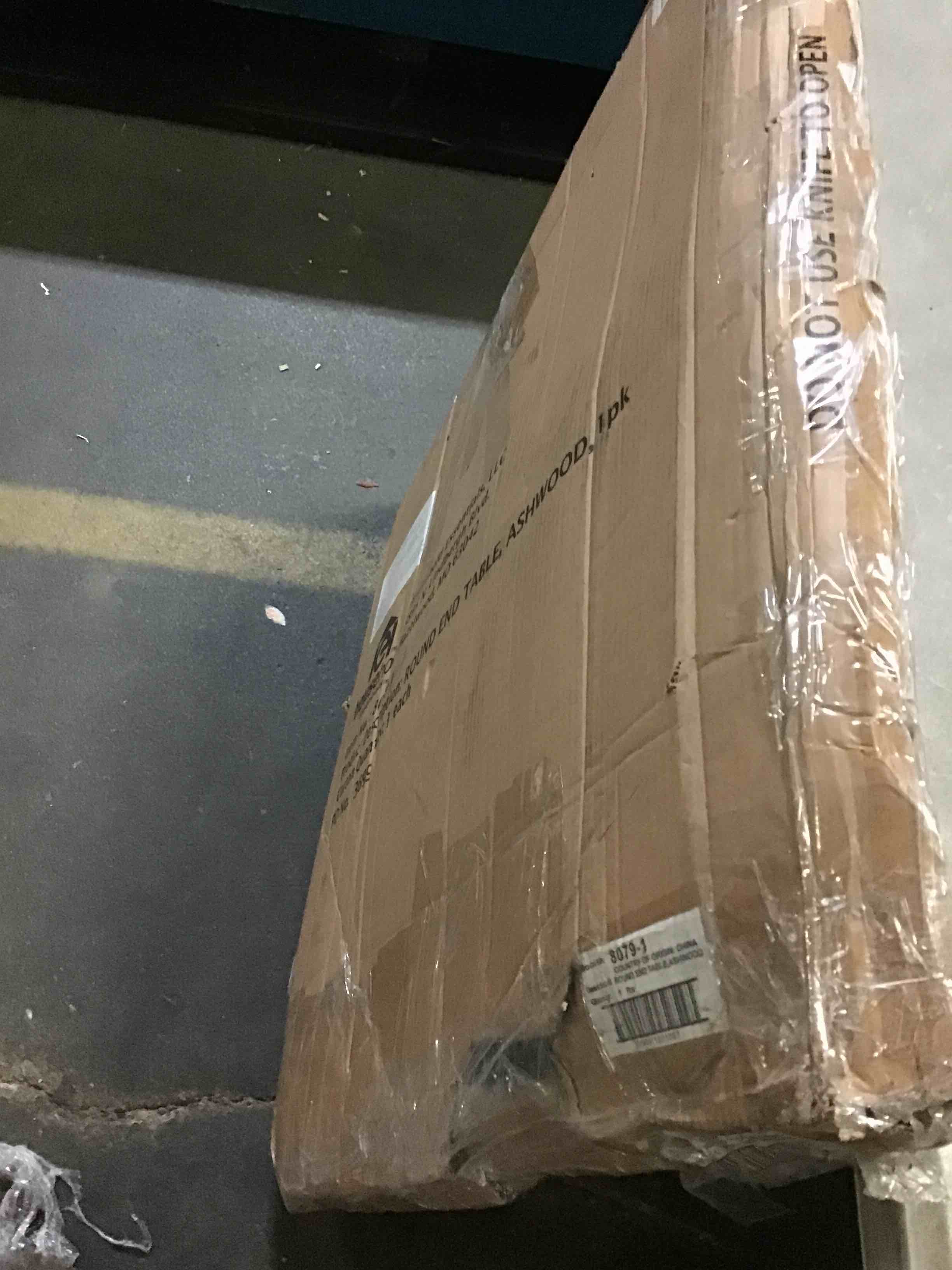 https://s3.amazonaws.com/lotting-images-prod/bidfta/BLU5618288_1695989489864.jpeg