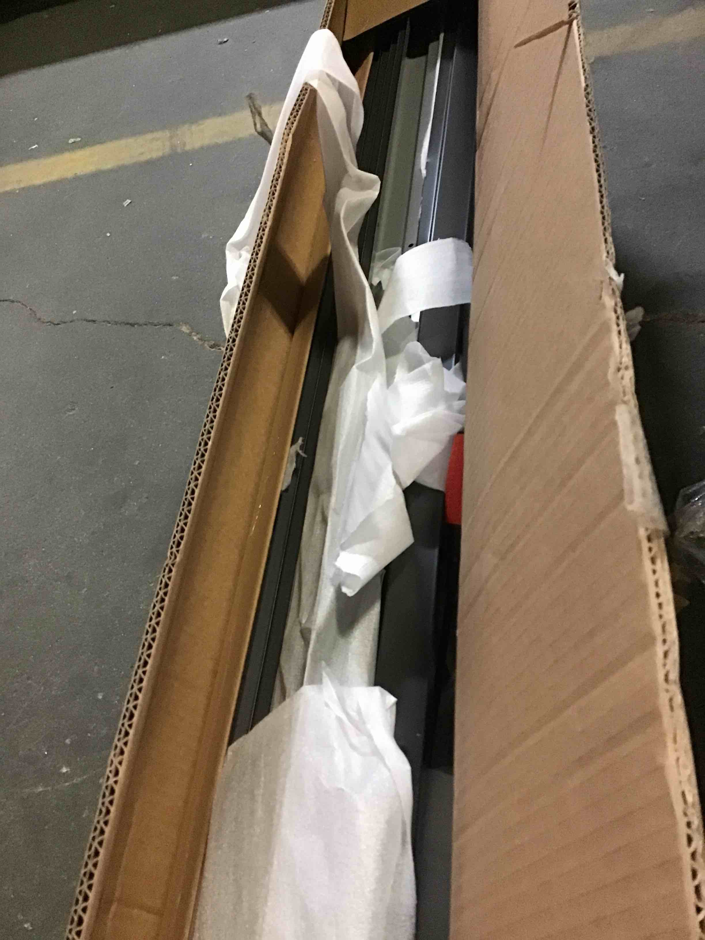 https://s3.amazonaws.com/lotting-images-prod/bidfta/BLU5618304_1695992070657.jpeg