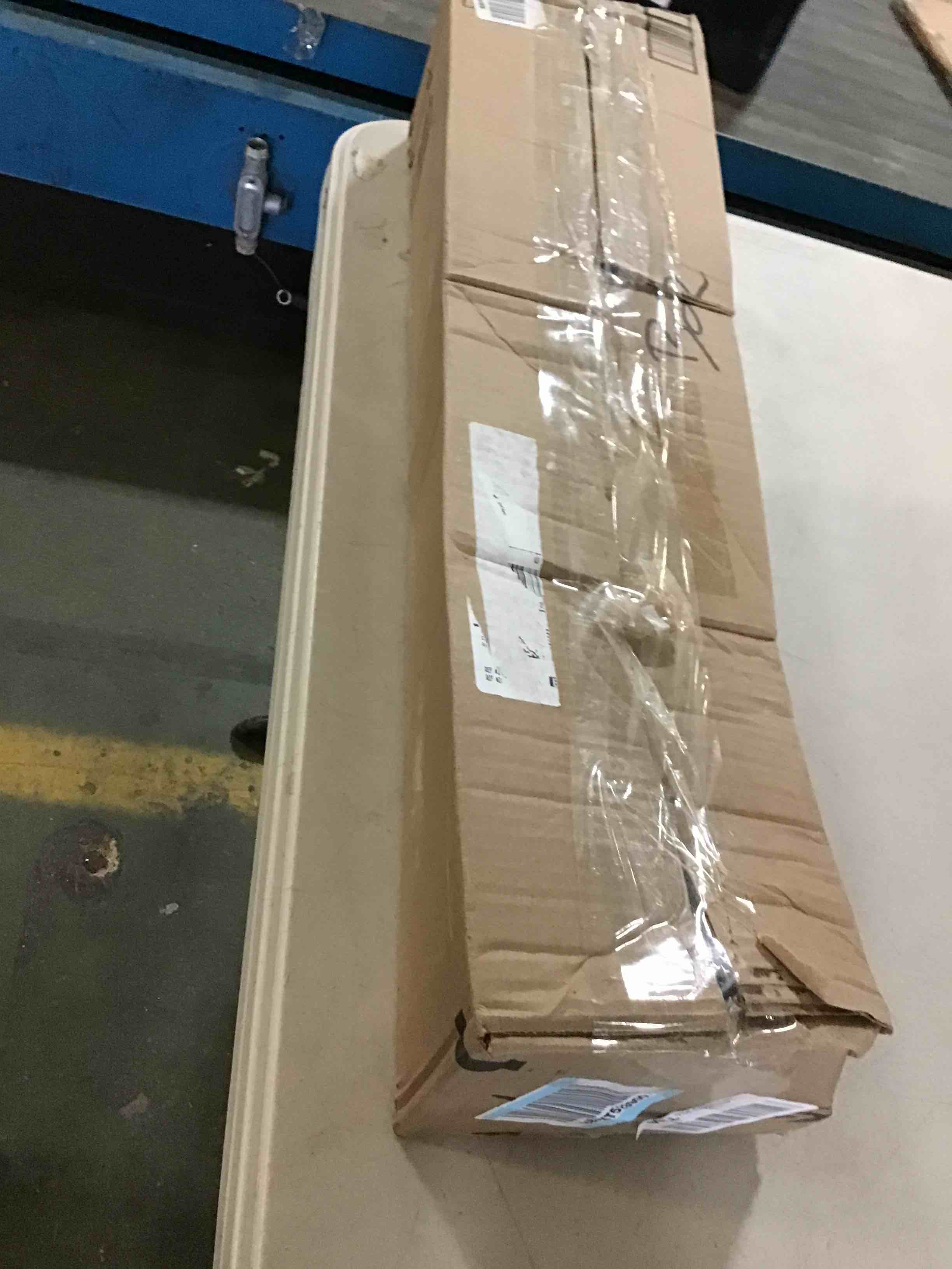https://s3.amazonaws.com/lotting-images-prod/bidfta/BLU5618757_1696347776508.jpeg