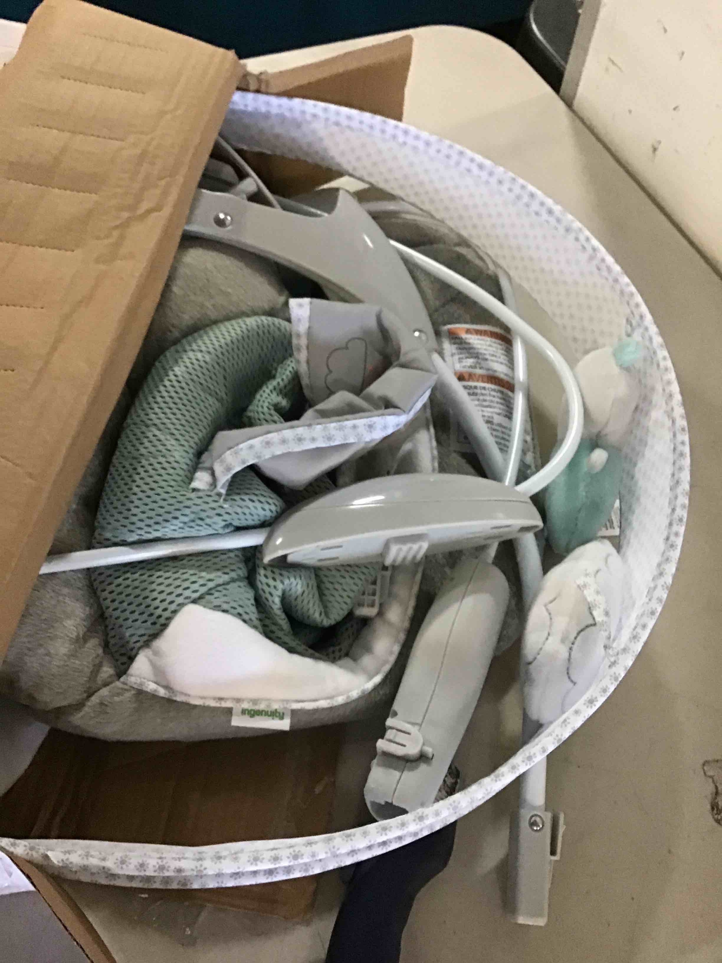 https://s3.amazonaws.com/lotting-images-prod/bidfta/BLU5618809_1696356534235.jpeg