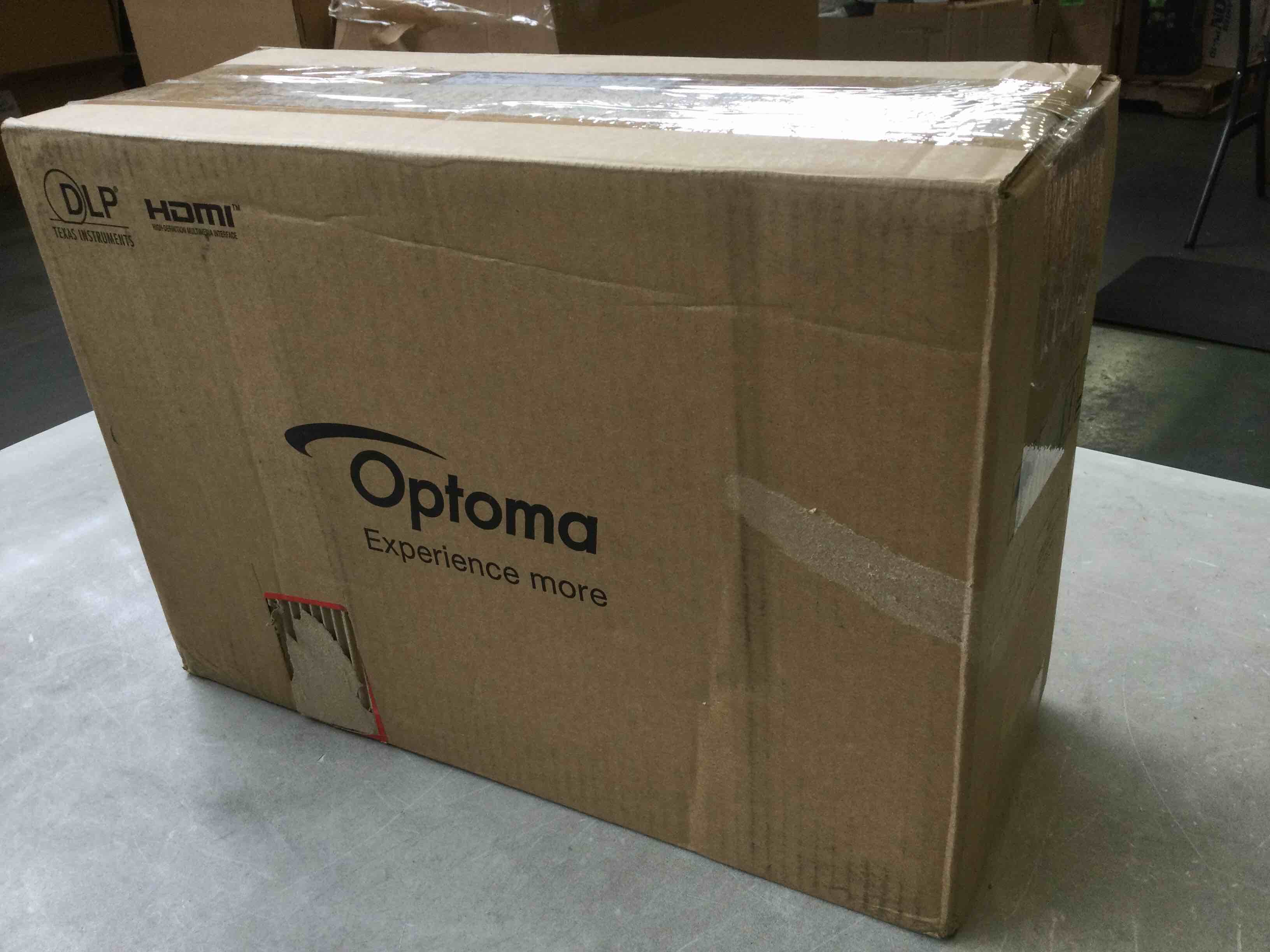 https://s3.amazonaws.com/lotting-images-prod/bidfta/BLU5622956_1696523848758.jpeg