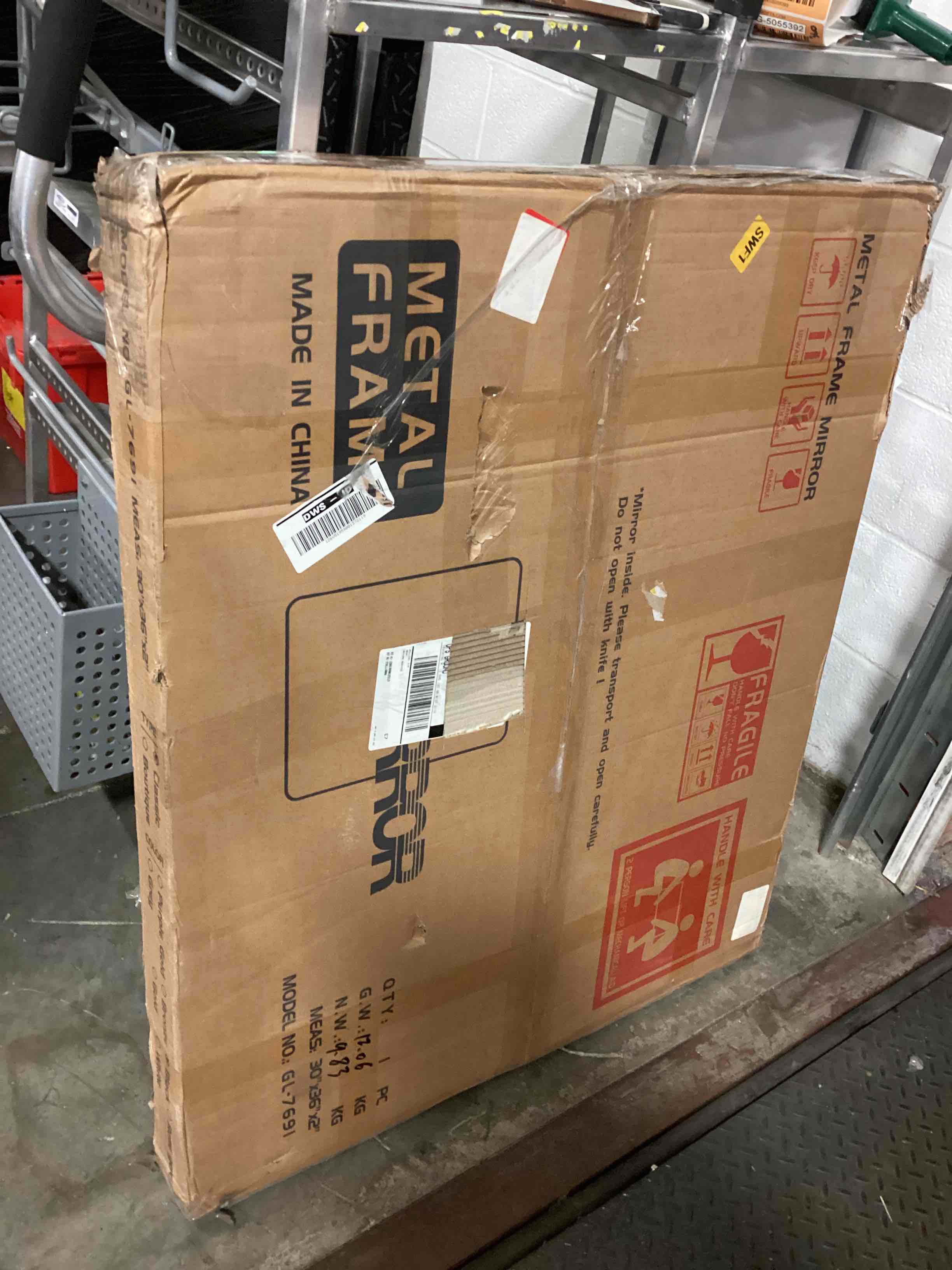 https://s3.amazonaws.com/lotting-images-prod/bidfta/BLU5628622_1700054531768.jpeg