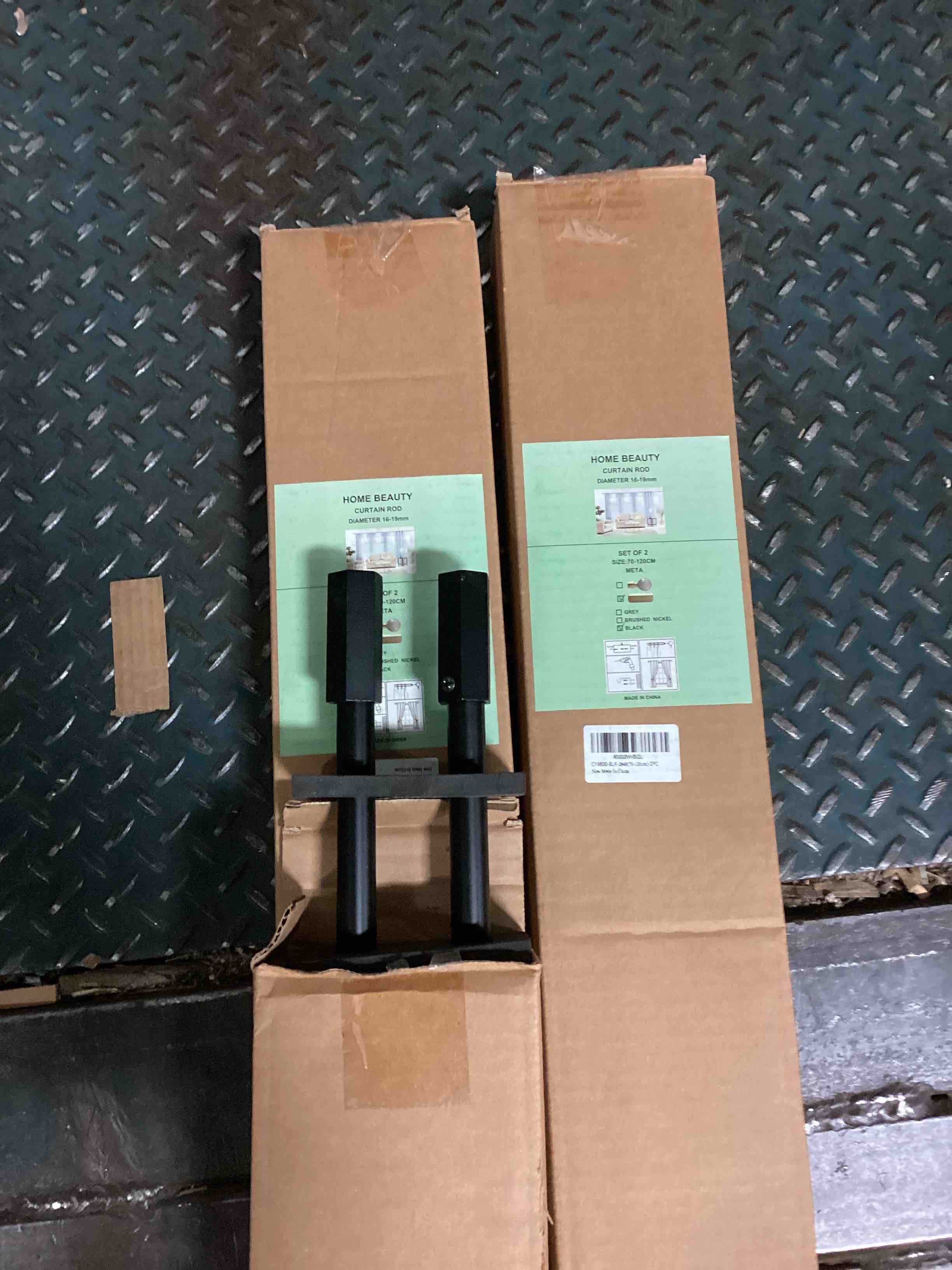 https://s3.amazonaws.com/lotting-images-prod/bidfta/BLU5628649_1700060512697.jpeg