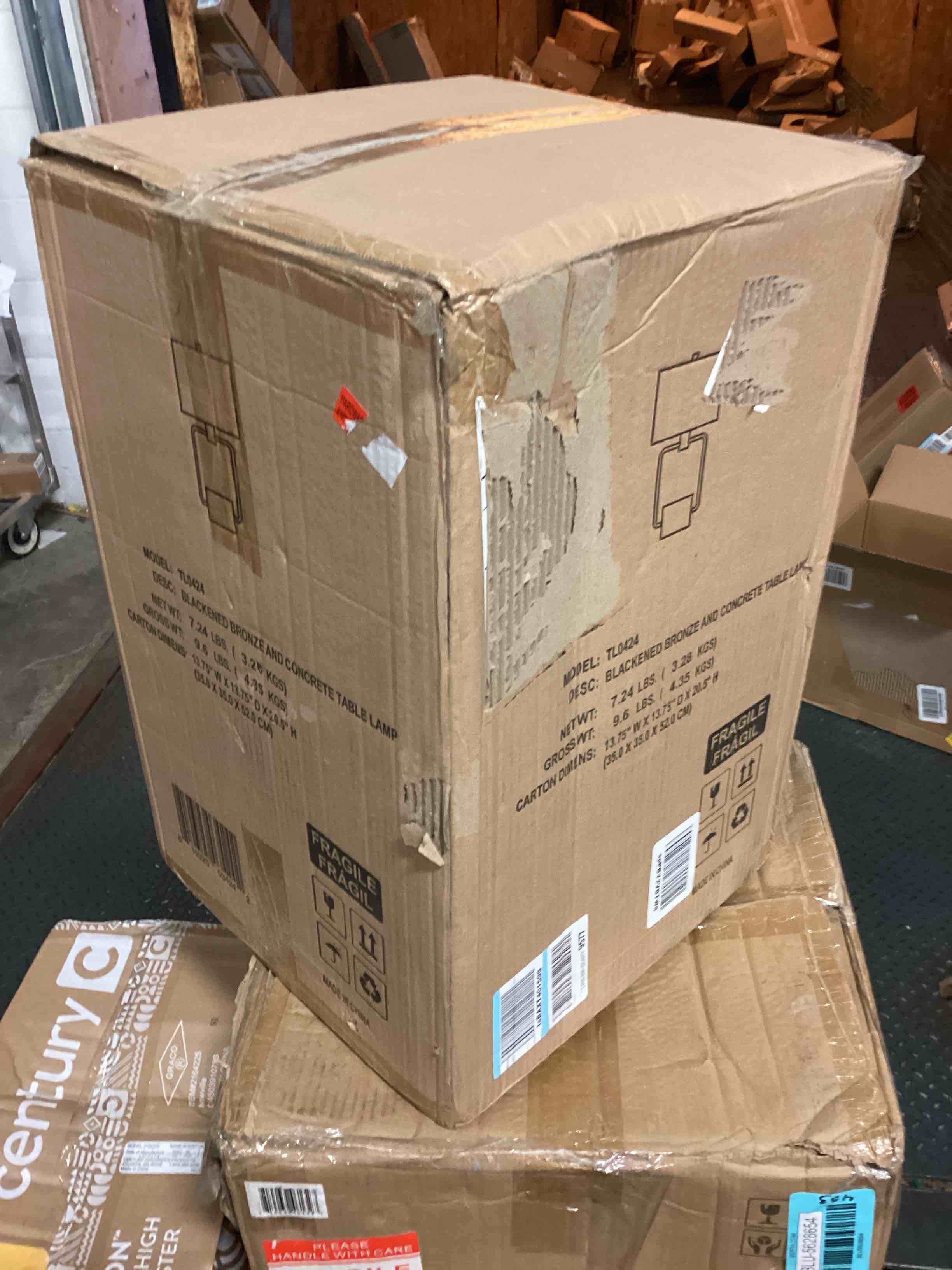 https://s3.amazonaws.com/lotting-images-prod/bidfta/BLU5628660_1700065322047.jpeg