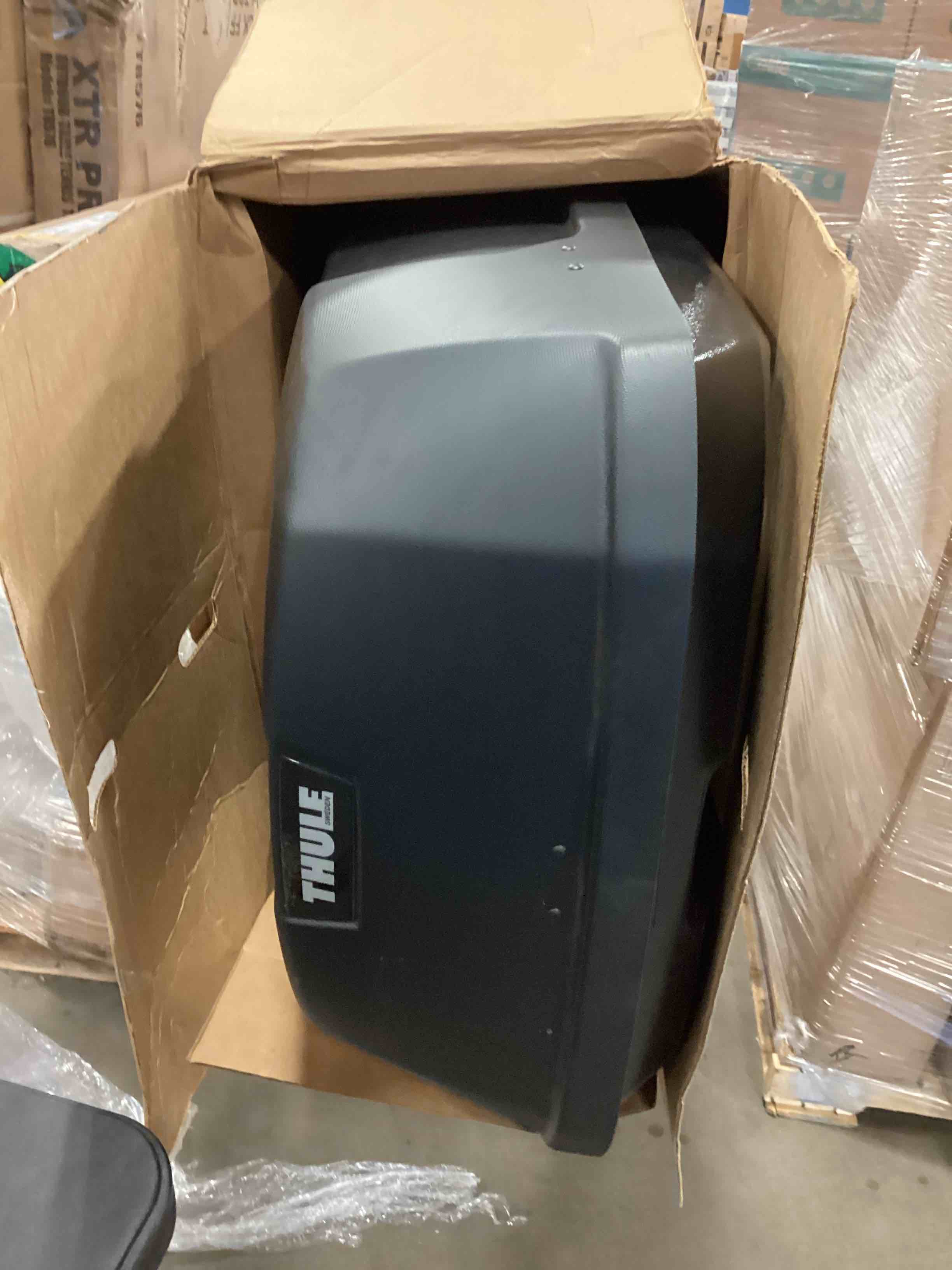 https://s3.amazonaws.com/lotting-images-prod/bidfta/BLU5629864_1701440881786.jpeg