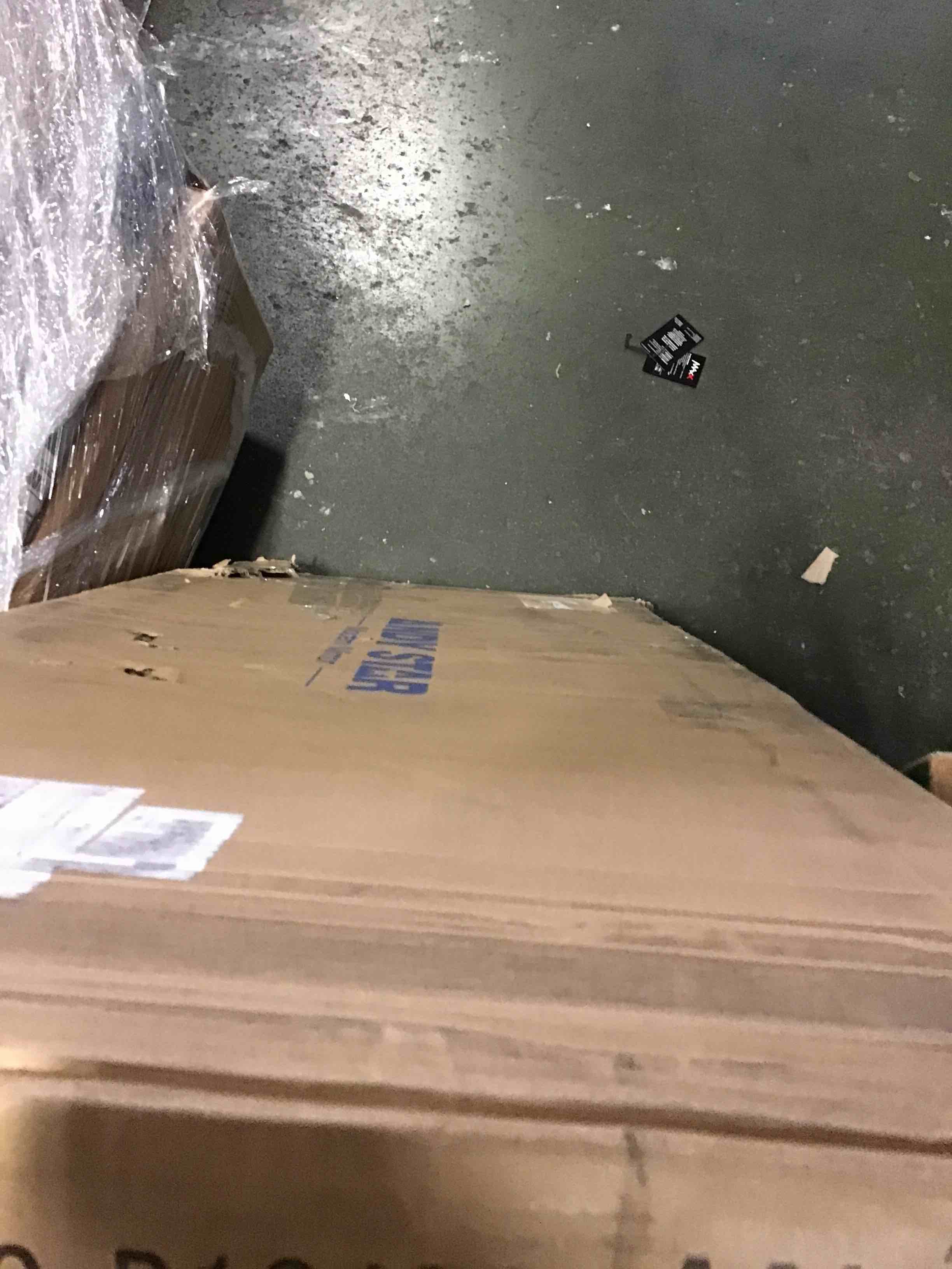 https://s3.amazonaws.com/lotting-images-prod/bidfta/BLU5660866_1696520454601.jpeg