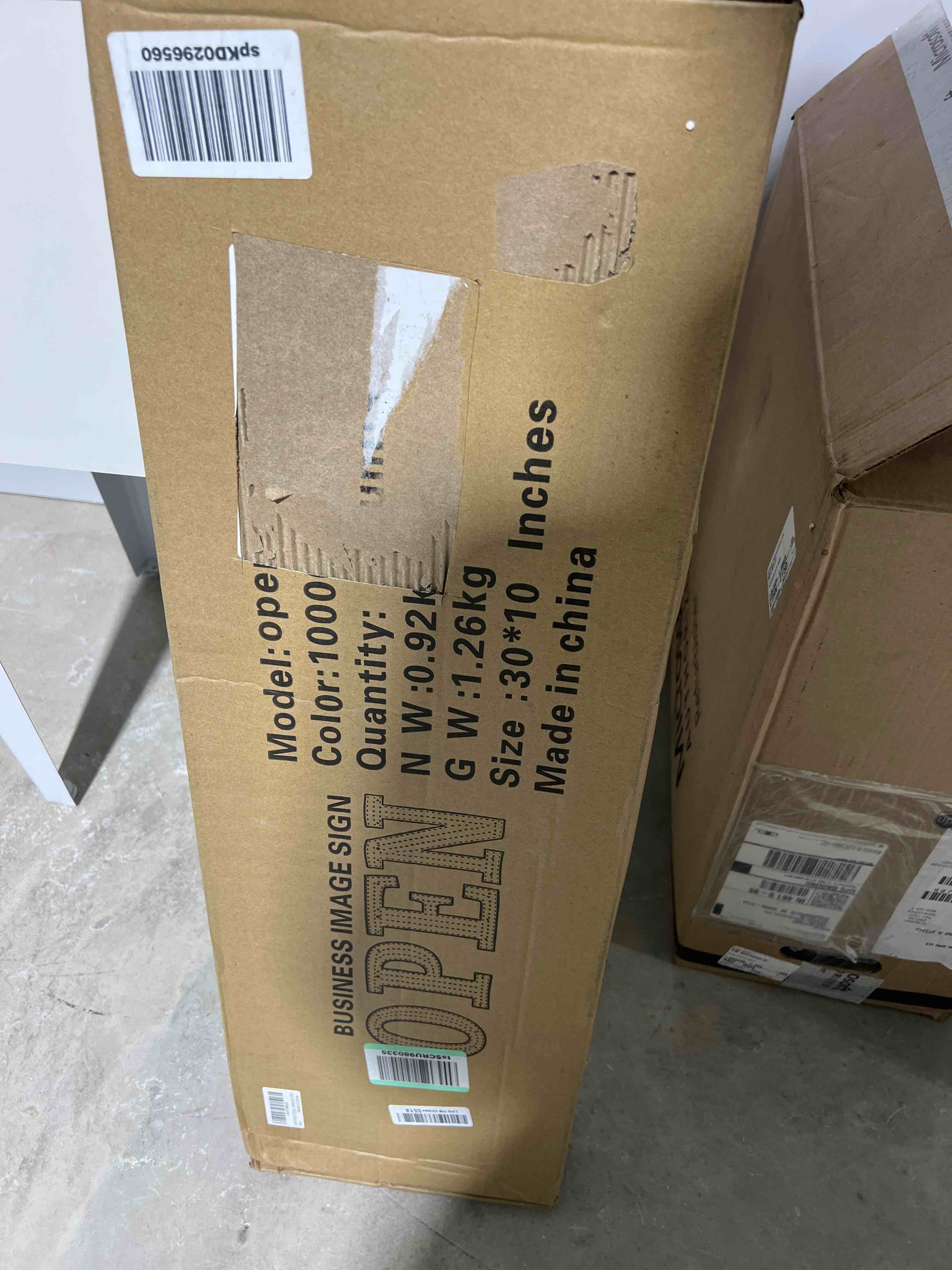 https://s3.amazonaws.com/lotting-images-prod/bidfta/BLU5661707_1703106075302.jpeg