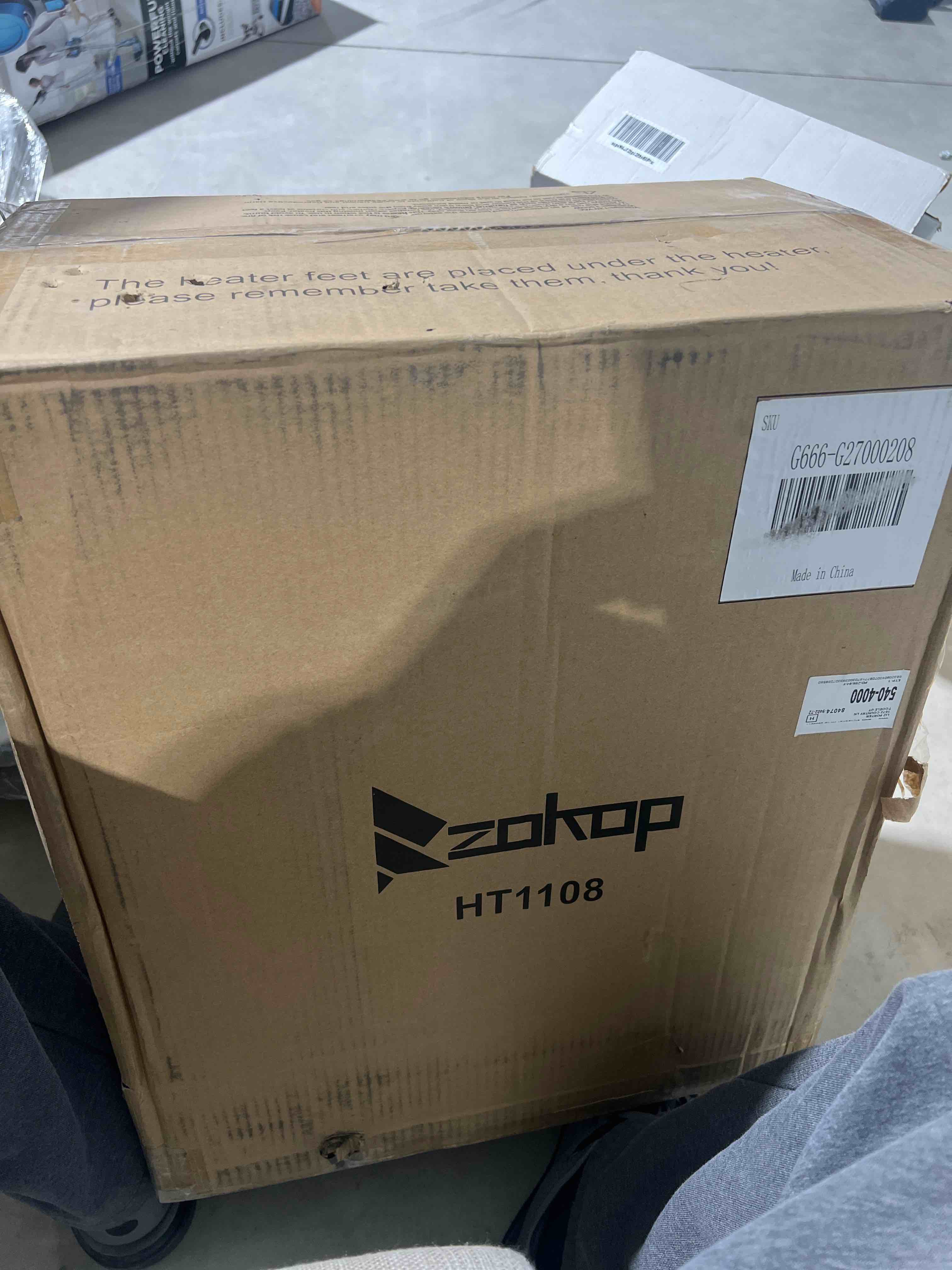 https://s3.amazonaws.com/lotting-images-prod/bidfta/BLU5661763_1703199609632.jpeg