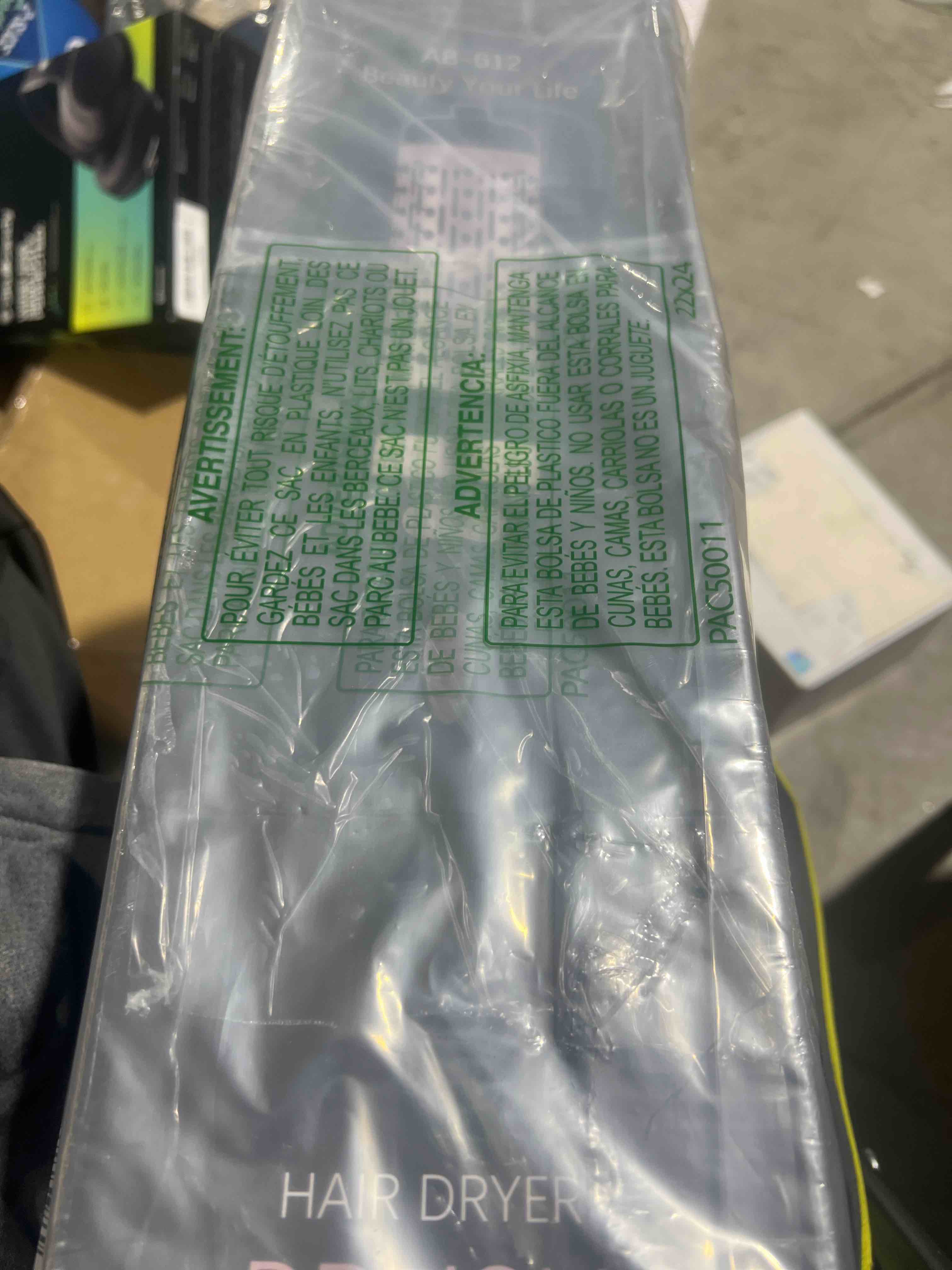 https://s3.amazonaws.com/lotting-images-prod/bidfta/BLU5662719_1710207878804.jpeg