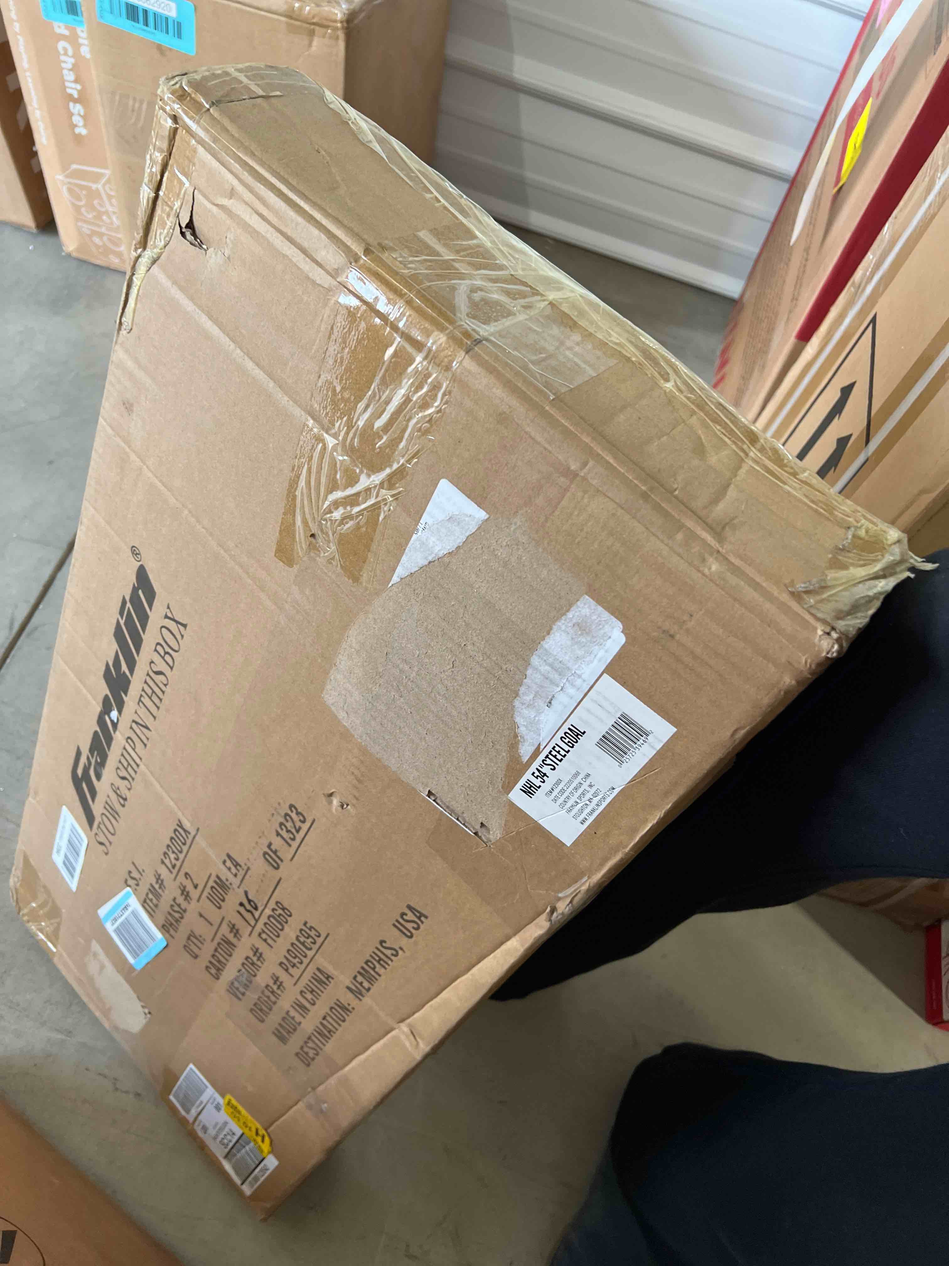 https://s3.amazonaws.com/lotting-images-prod/bidfta/BLU5662921_1713135525856.jpeg