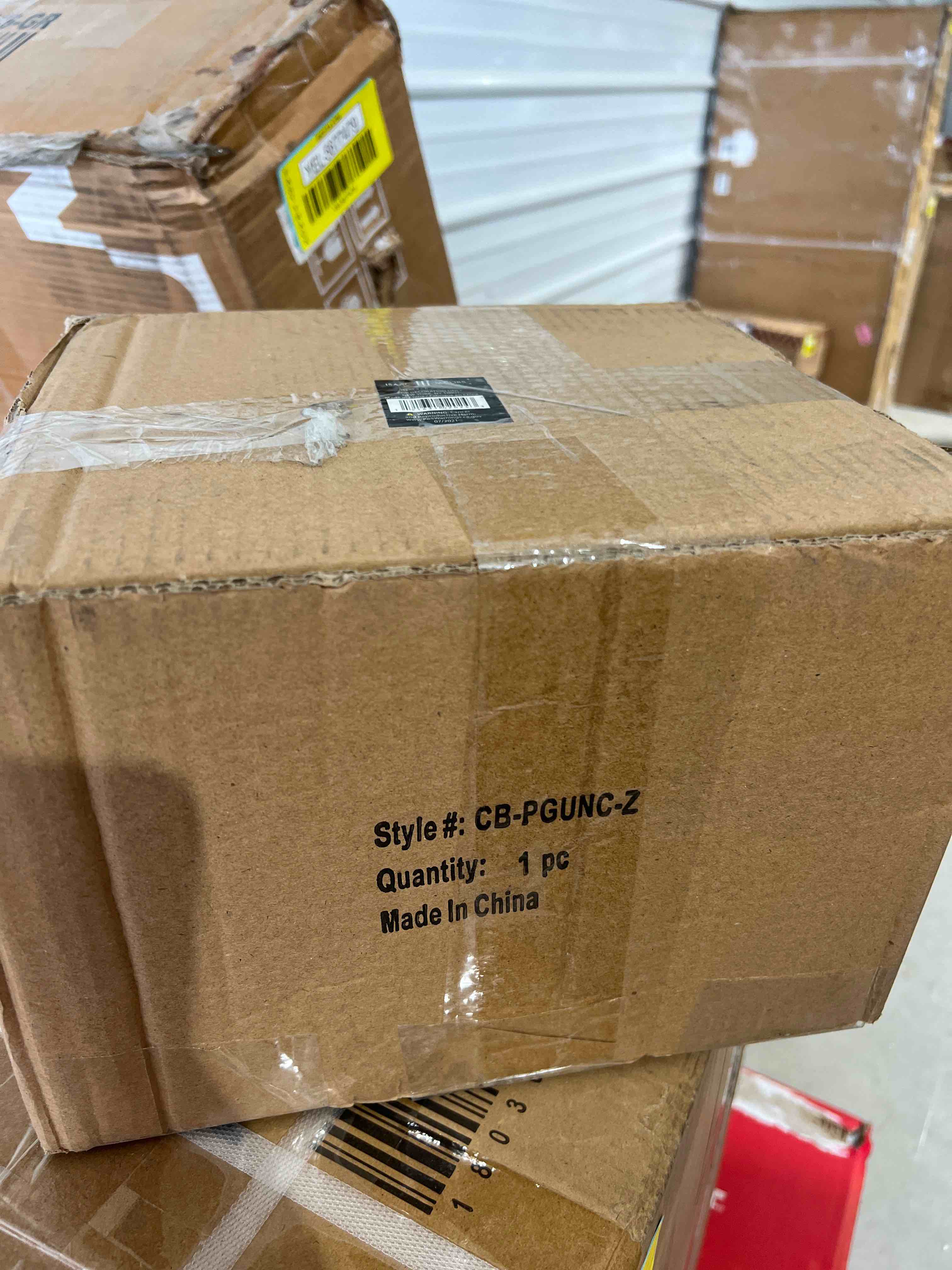 https://s3.amazonaws.com/lotting-images-prod/bidfta/BLU5662926_1713135826937.jpeg