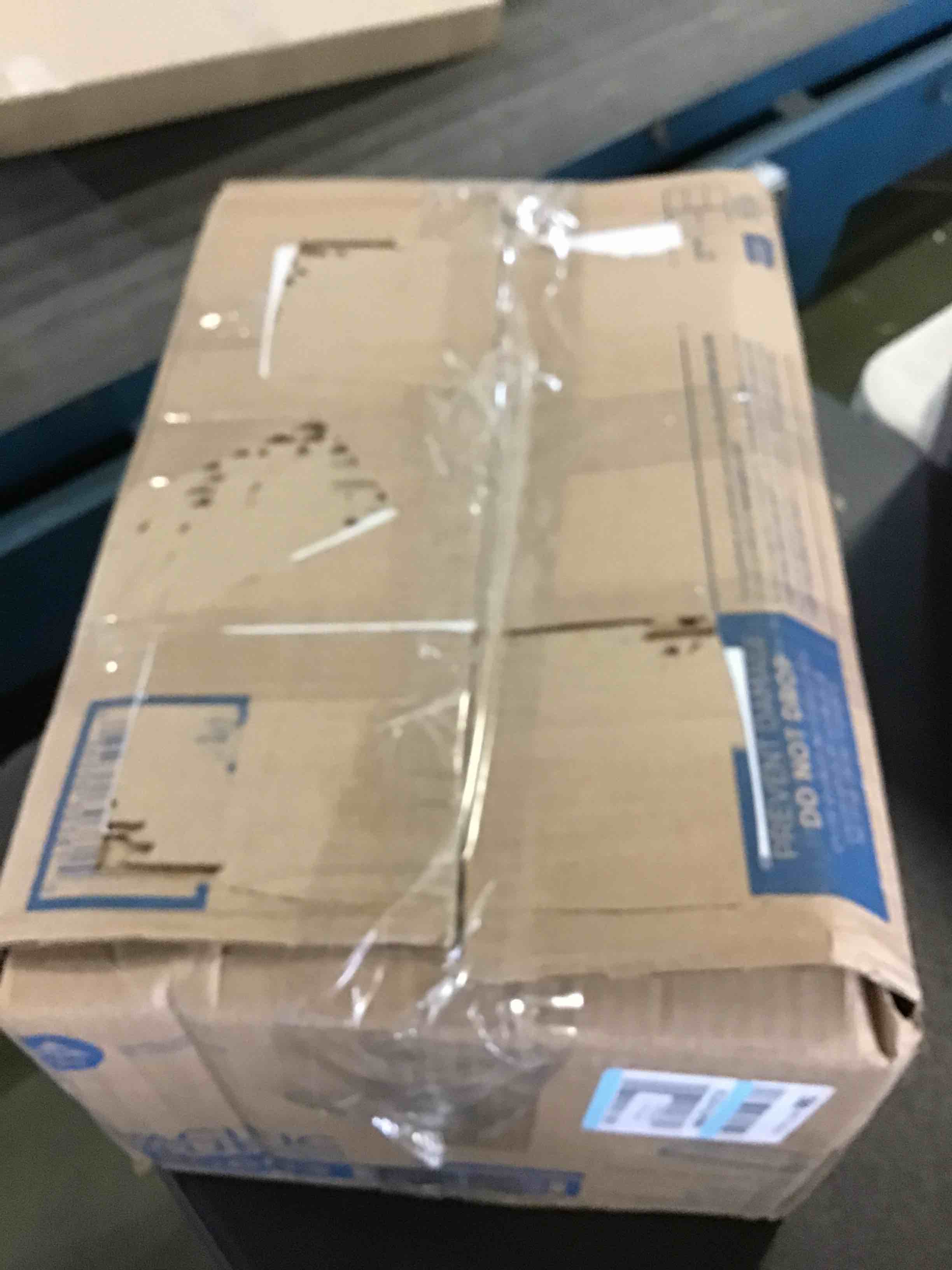 https://s3.amazonaws.com/lotting-images-prod/bidfta/BLU5662991_1695844231765.jpeg