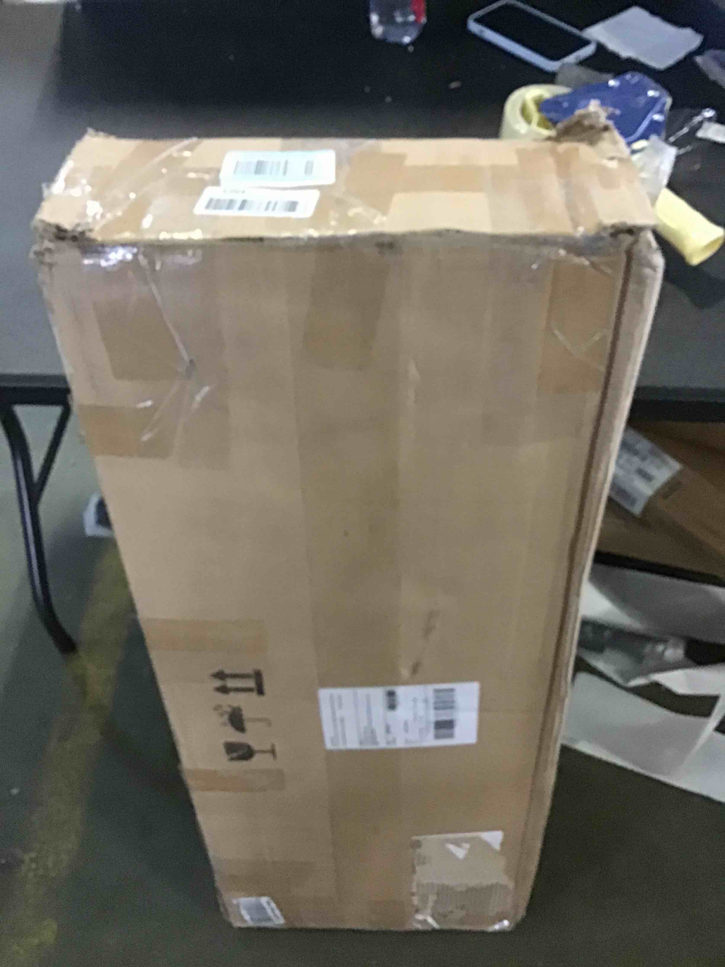 https://s3.amazonaws.com/lotting-images-prod/bidfta/BLU5663001_1695845376298.jpeg