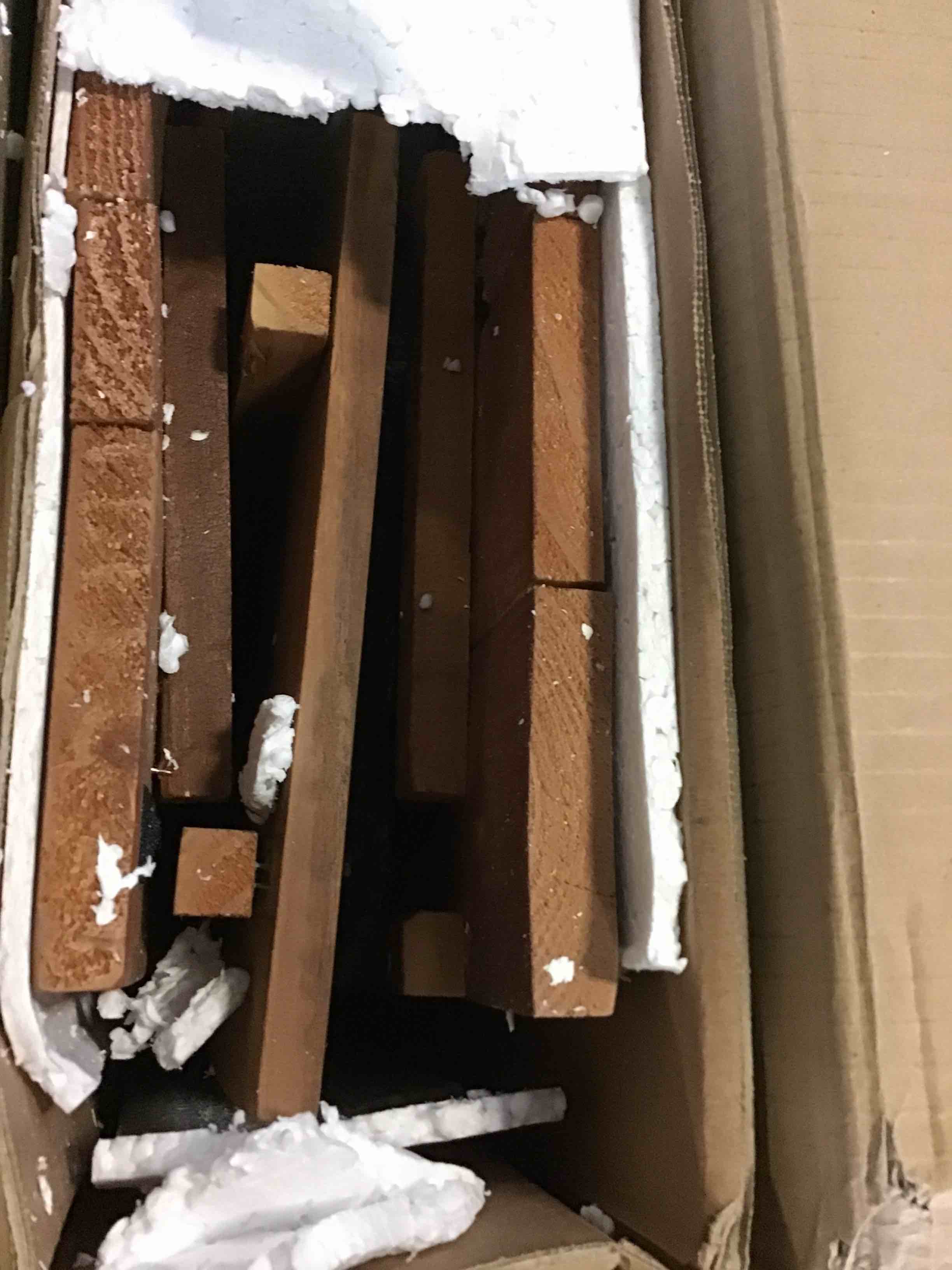 https://s3.amazonaws.com/lotting-images-prod/bidfta/BLU5663001_1695845390785.jpeg