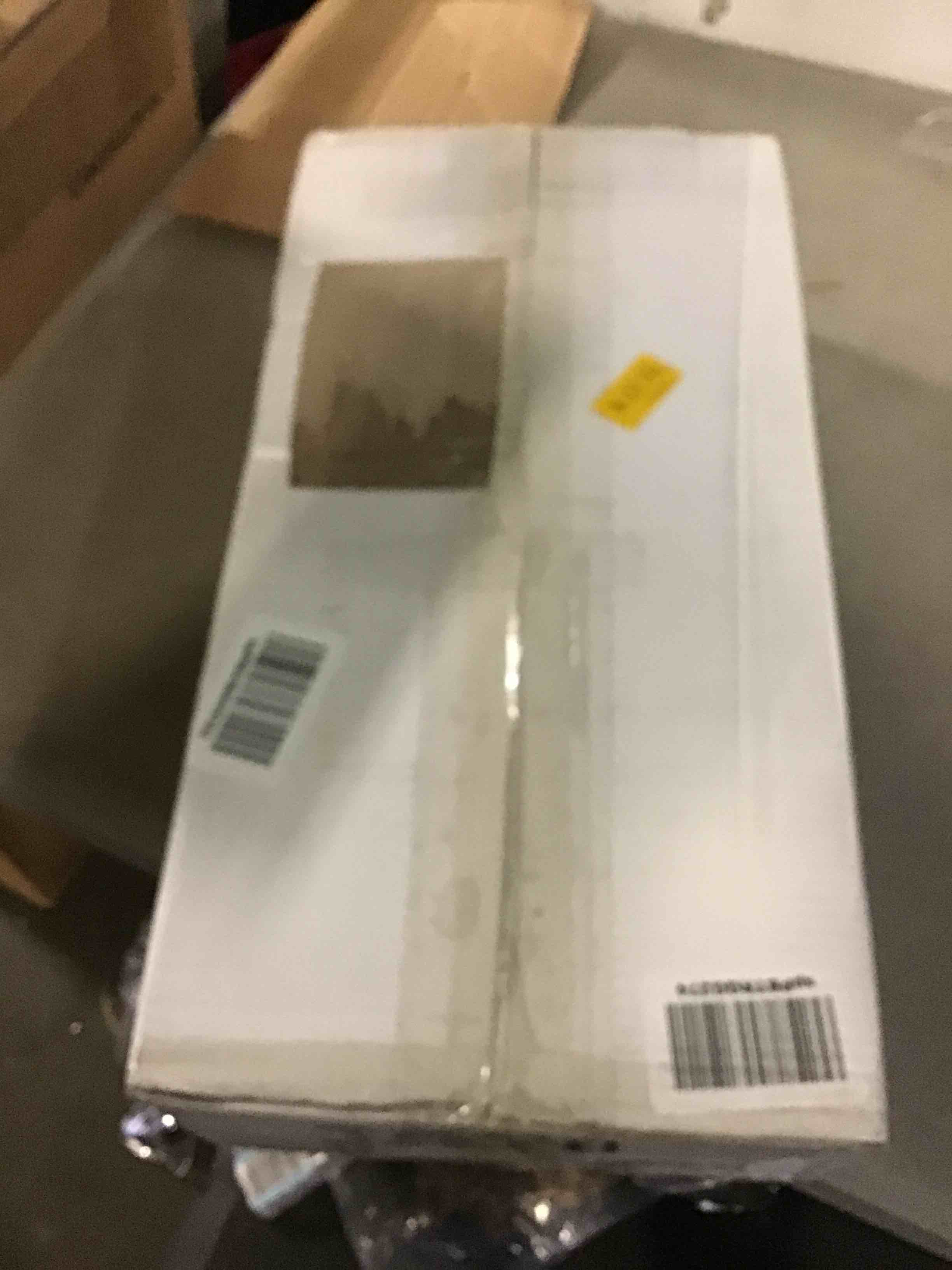 https://s3.amazonaws.com/lotting-images-prod/bidfta/BLU5663072_1695909175820.jpeg