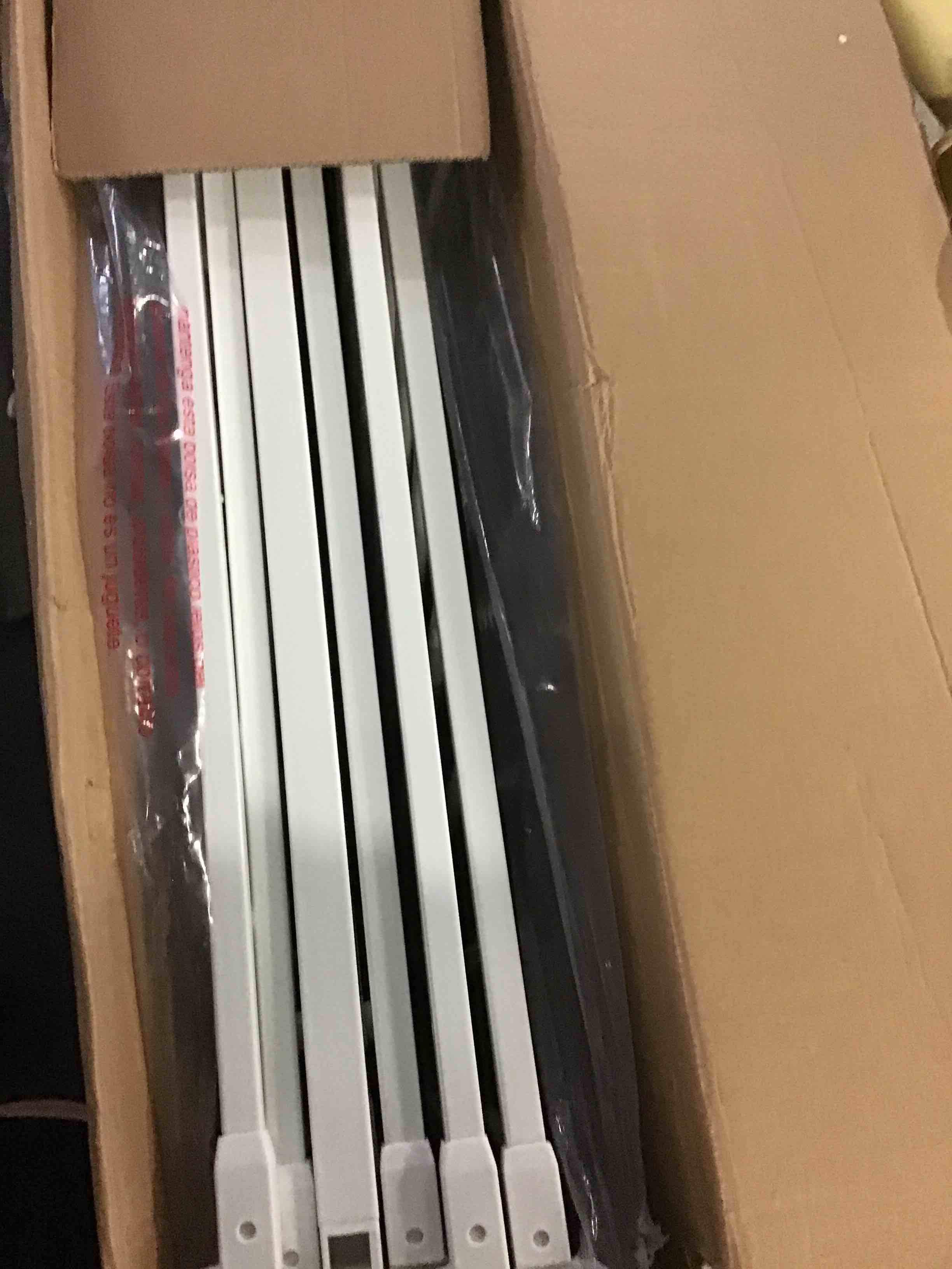 https://s3.amazonaws.com/lotting-images-prod/bidfta/BLU5663260_1695990459457.jpeg