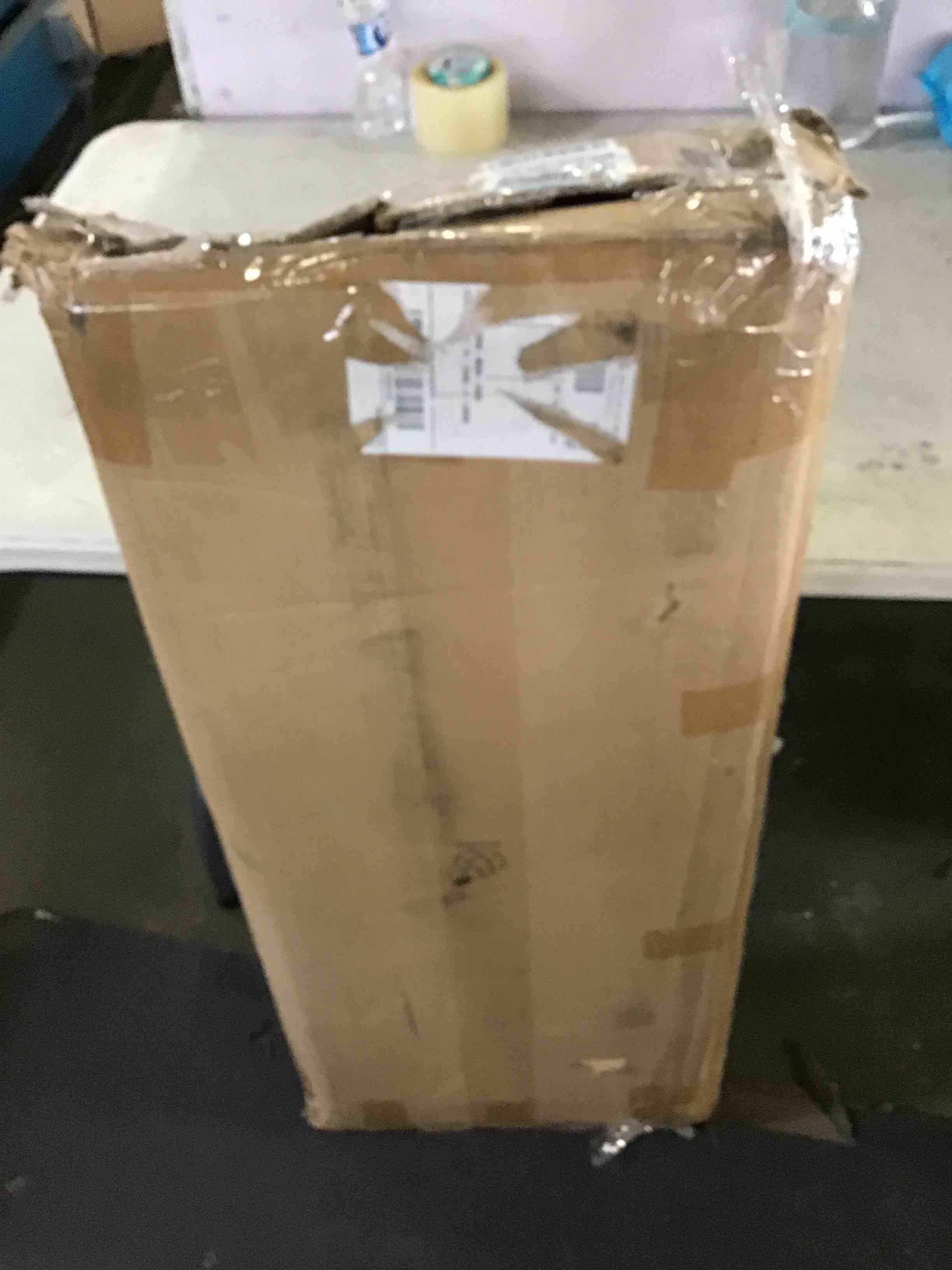 https://s3.amazonaws.com/lotting-images-prod/bidfta/BLU5663402_1696013521811.jpeg