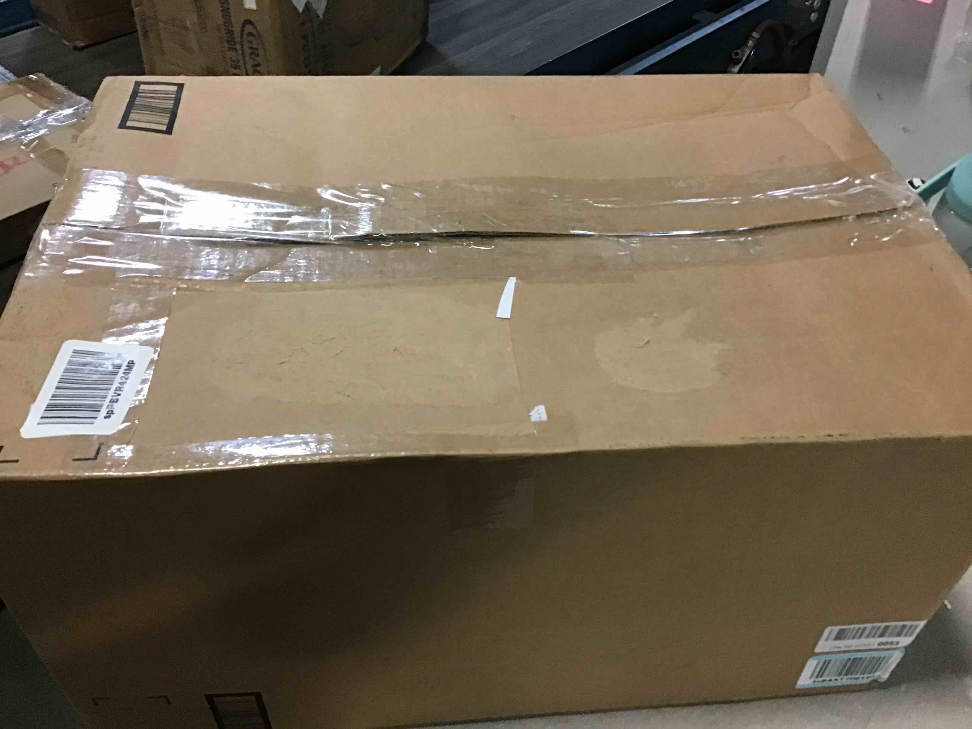 https://s3.amazonaws.com/lotting-images-prod/bidfta/BLU5663811_1696507787739.jpeg