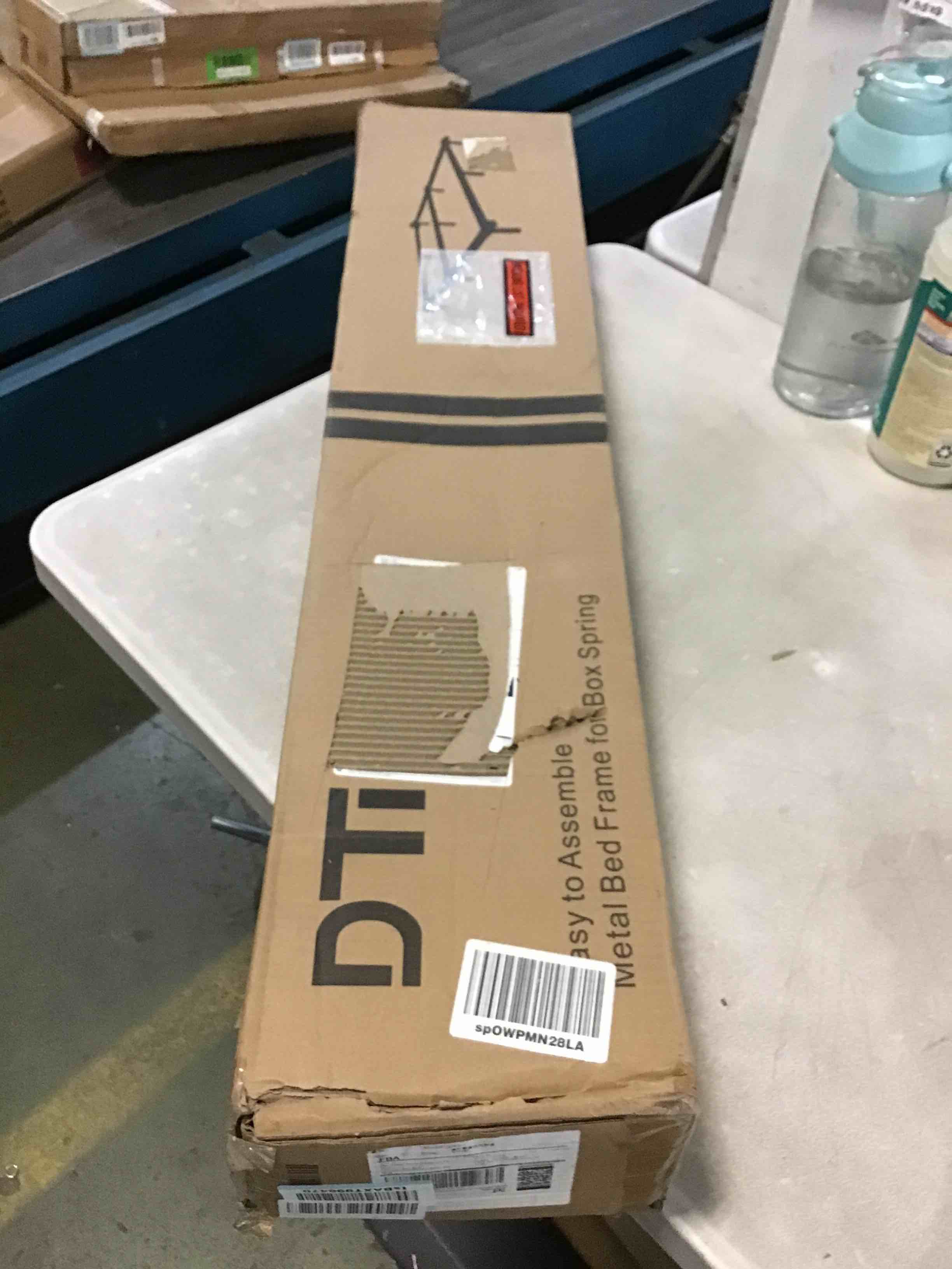https://s3.amazonaws.com/lotting-images-prod/bidfta/BLU5663955_1696534220240.jpeg