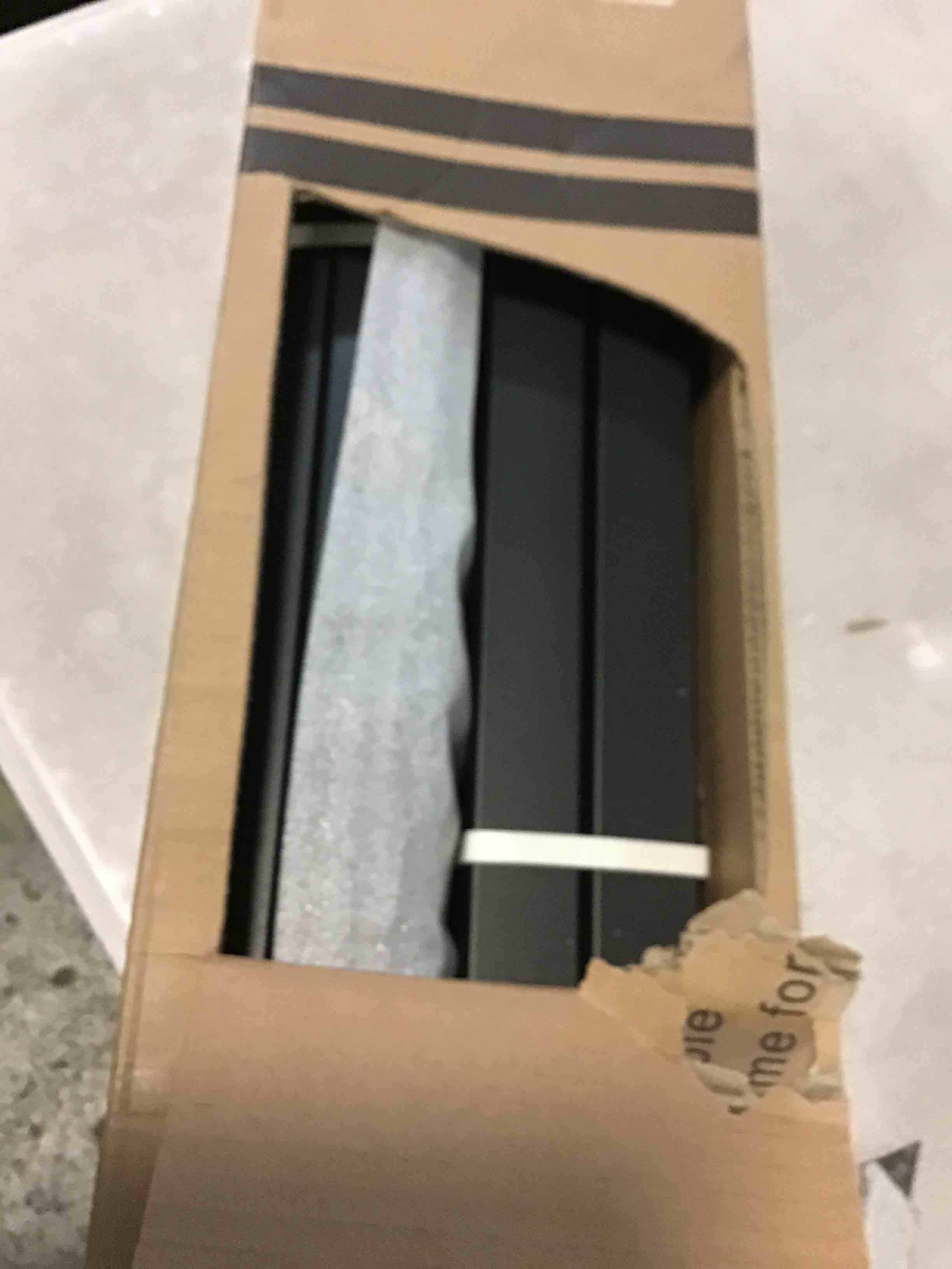 https://s3.amazonaws.com/lotting-images-prod/bidfta/BLU5663955_1696534232717.jpeg