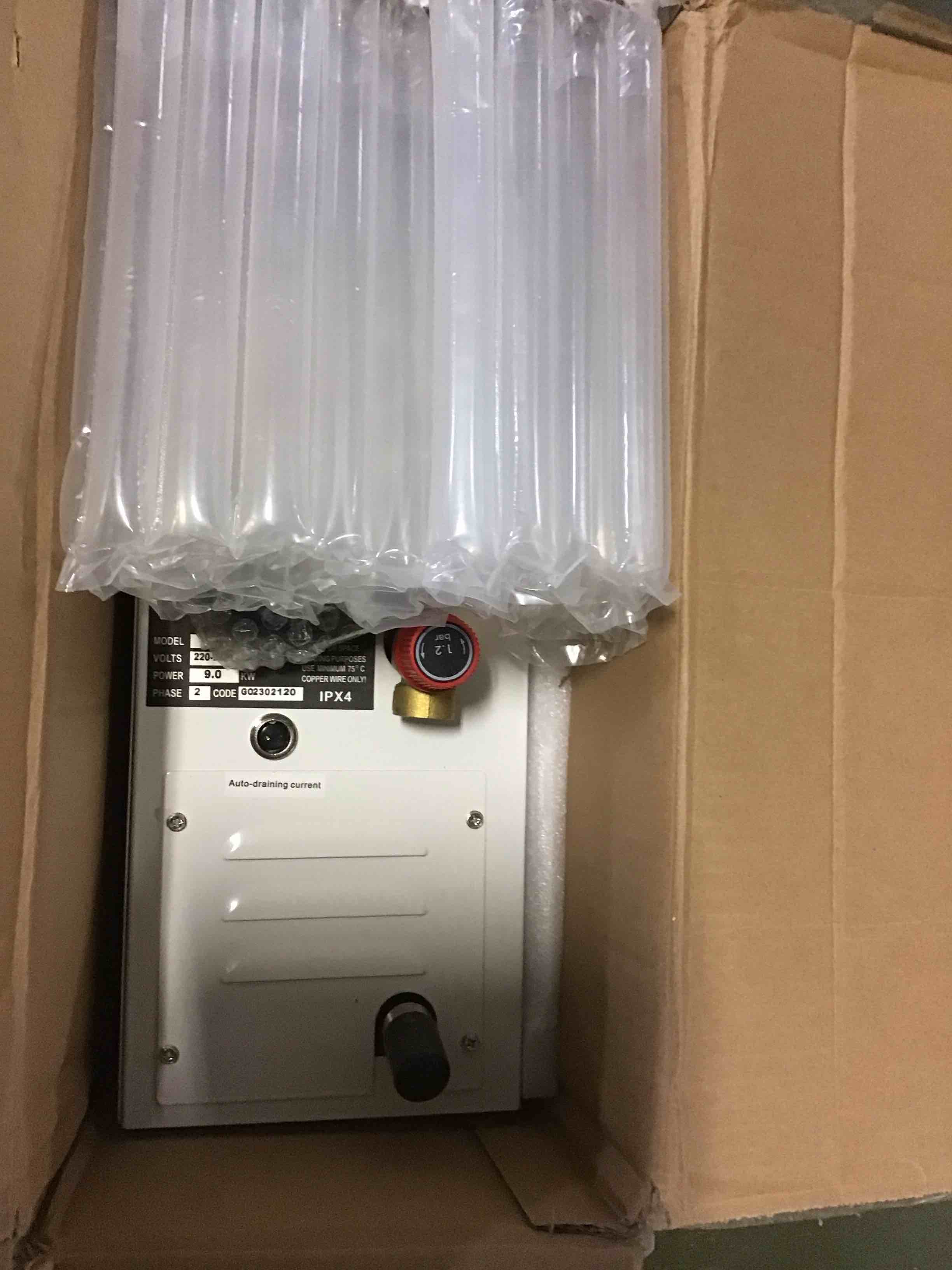 https://s3.amazonaws.com/lotting-images-prod/bidfta/BLU5664048_1696596786512.jpeg