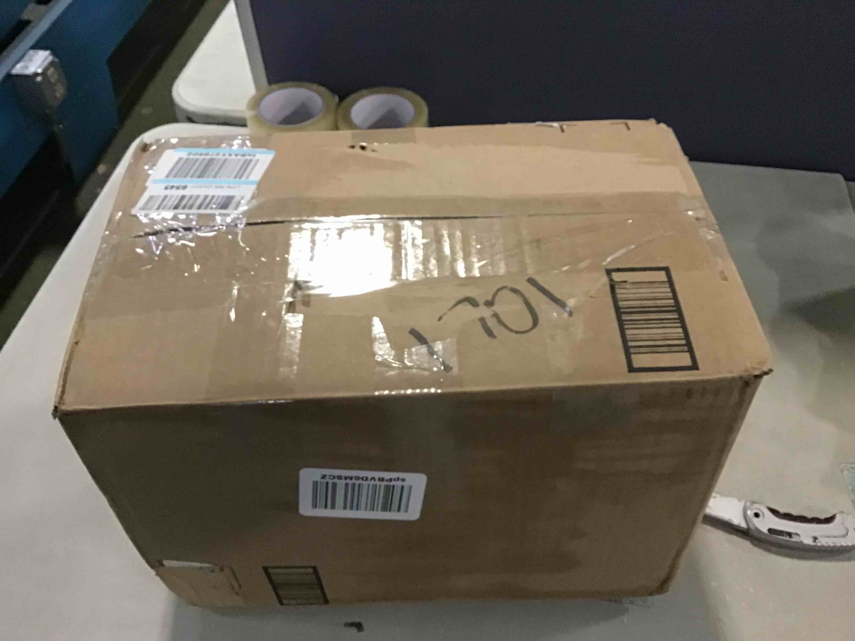 https://s3.amazonaws.com/lotting-images-prod/bidfta/BLU5664254_1696853497922.jpeg