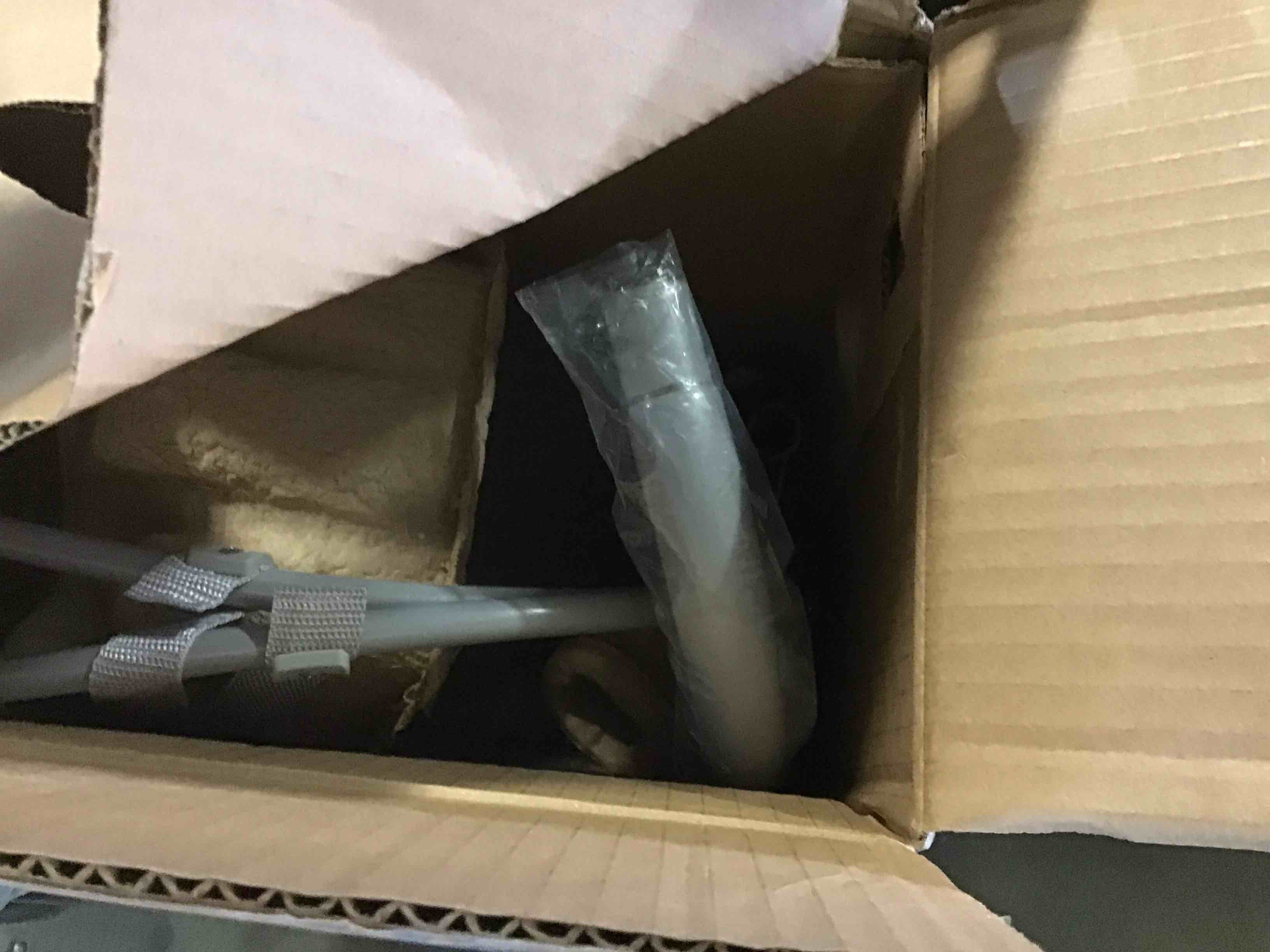 https://s3.amazonaws.com/lotting-images-prod/bidfta/BLU5664375_1696874382041.jpeg