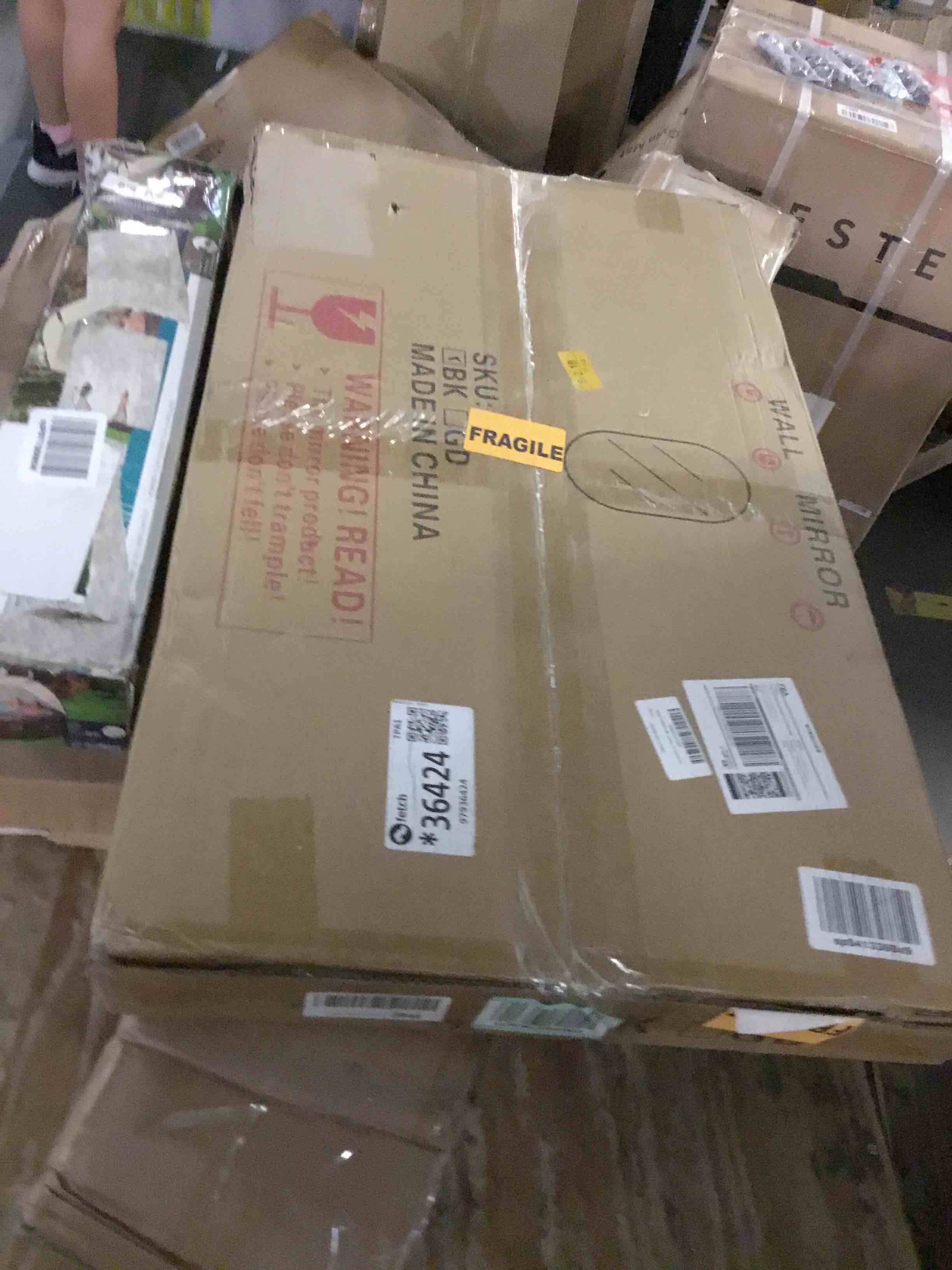 https://s3.amazonaws.com/lotting-images-prod/bidfta/BLU5664458_1695729373189.jpeg