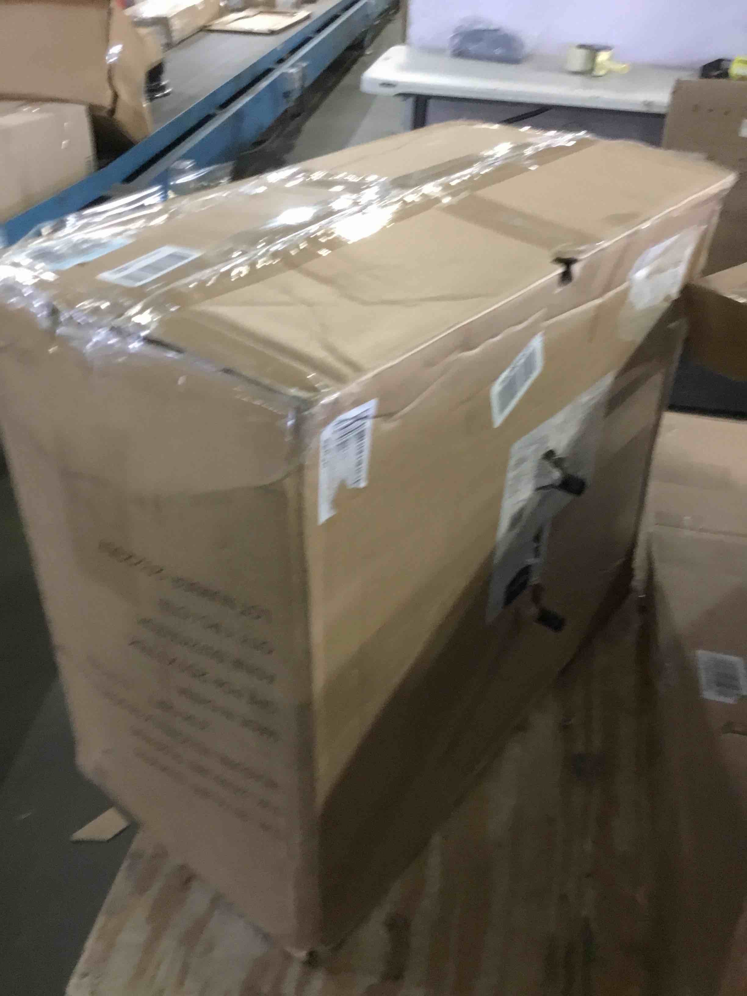 https://s3.amazonaws.com/lotting-images-prod/bidfta/BLU5664848_1695839244457.jpeg