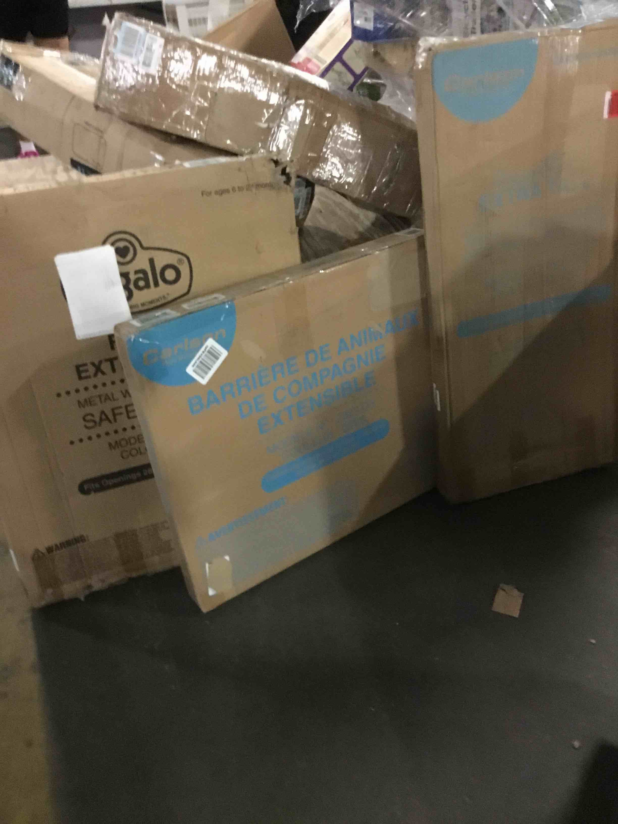 https://s3.amazonaws.com/lotting-images-prod/bidfta/BLU5664907_1695900854249.jpeg