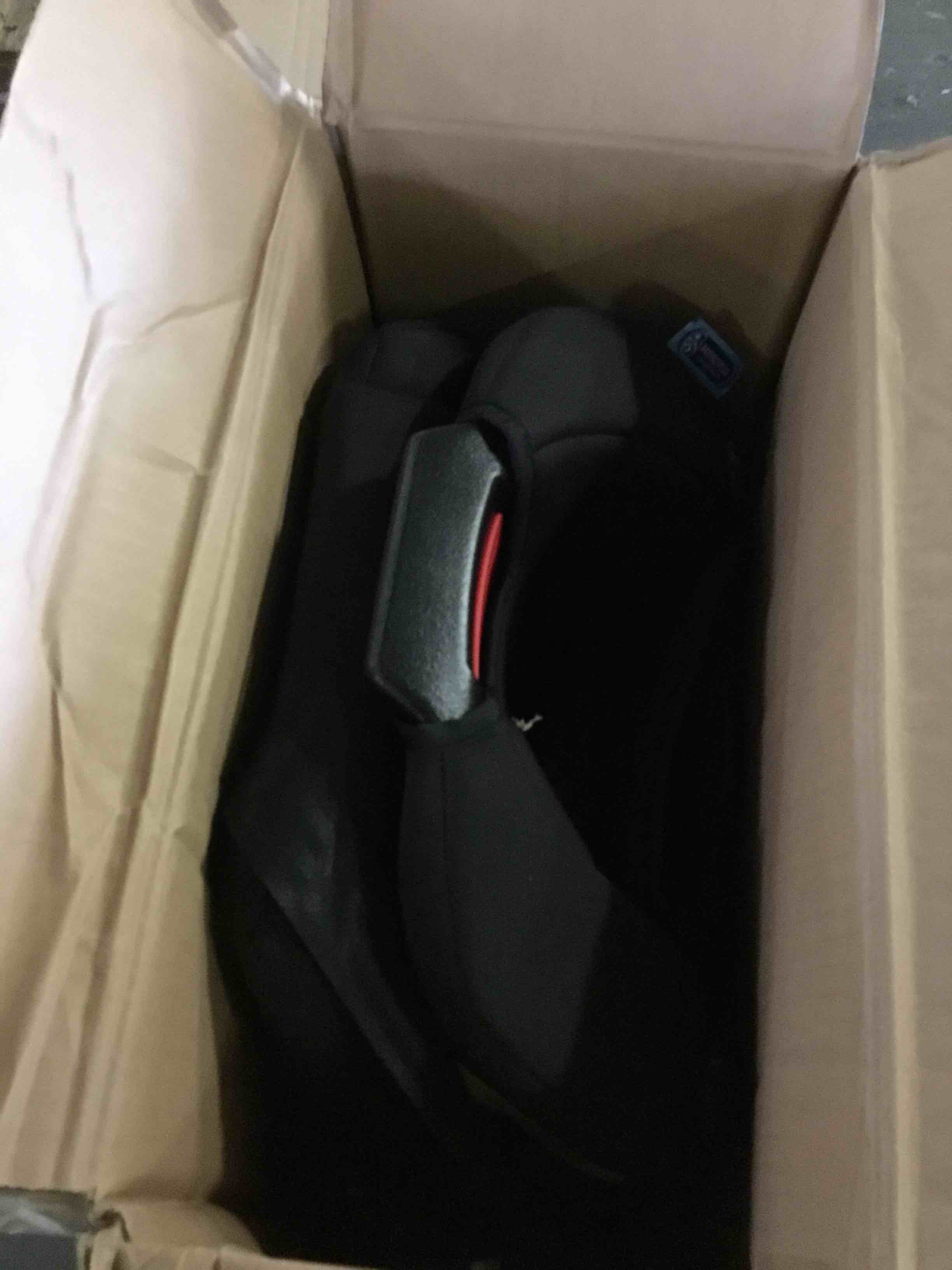https://s3.amazonaws.com/lotting-images-prod/bidfta/BLU5665431_1696253497269.jpeg