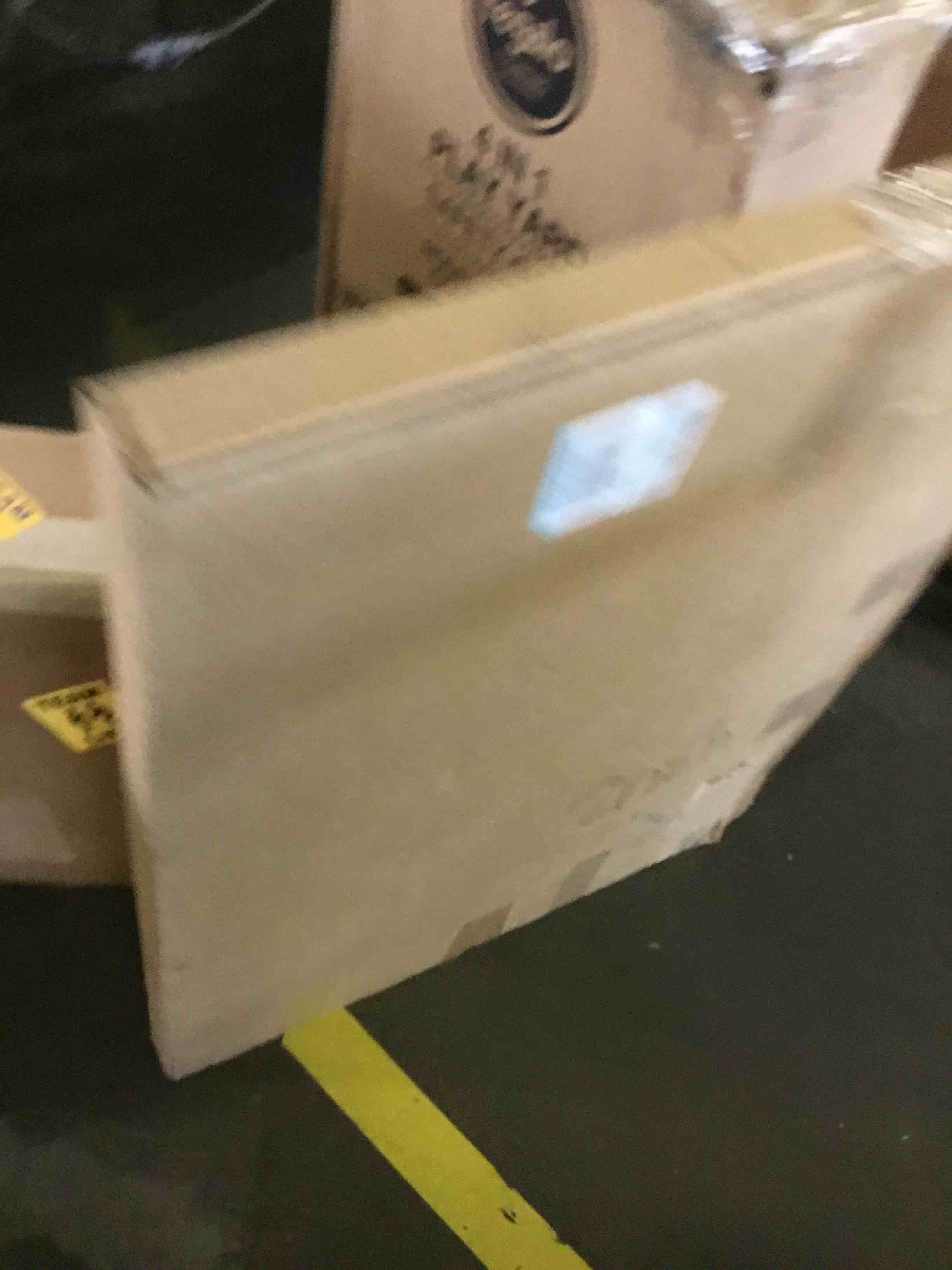 https://s3.amazonaws.com/lotting-images-prod/bidfta/BLU5665433_1696253623088.jpeg