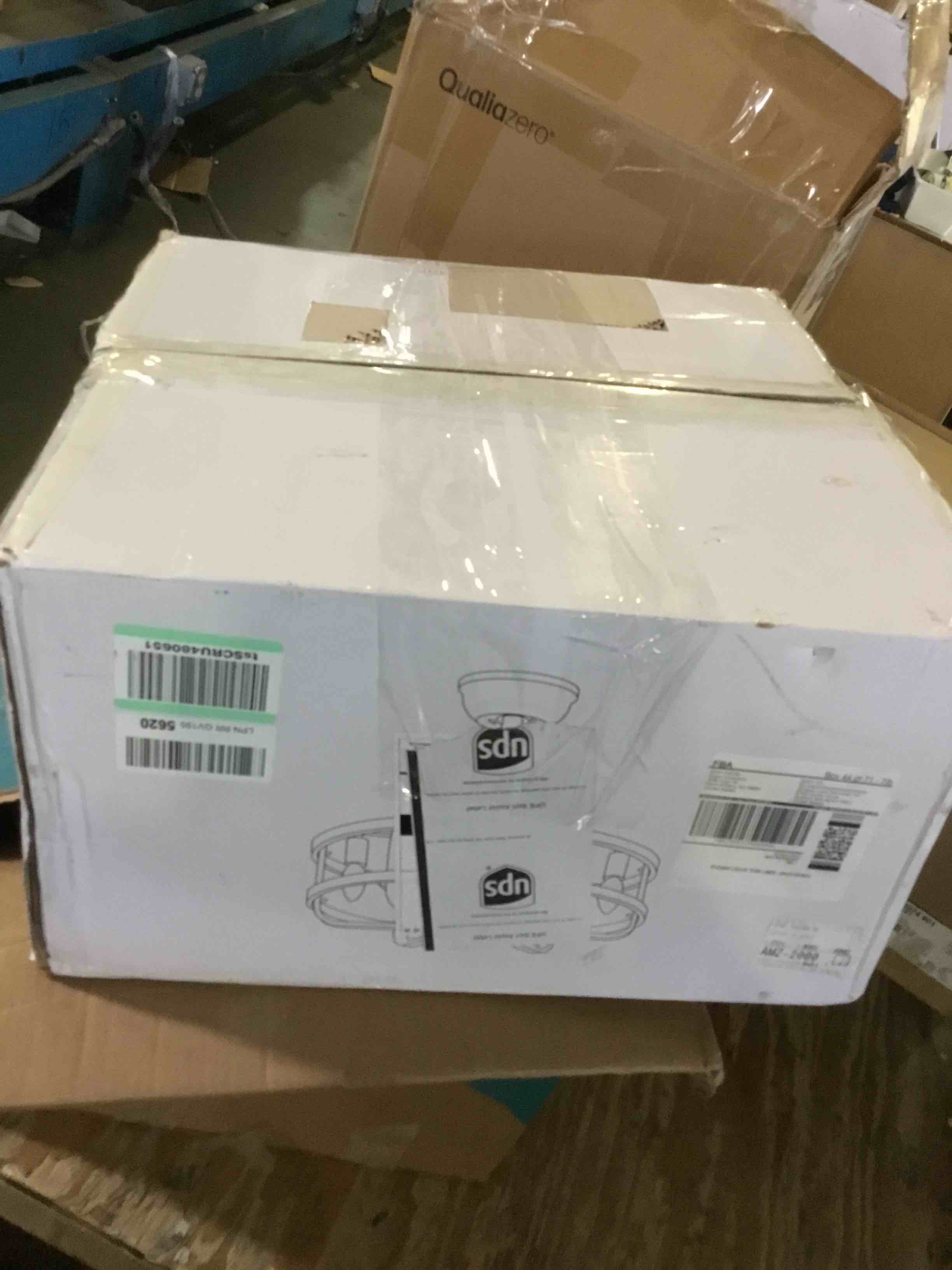 https://s3.amazonaws.com/lotting-images-prod/bidfta/BLU5665535_1696268305331.jpeg