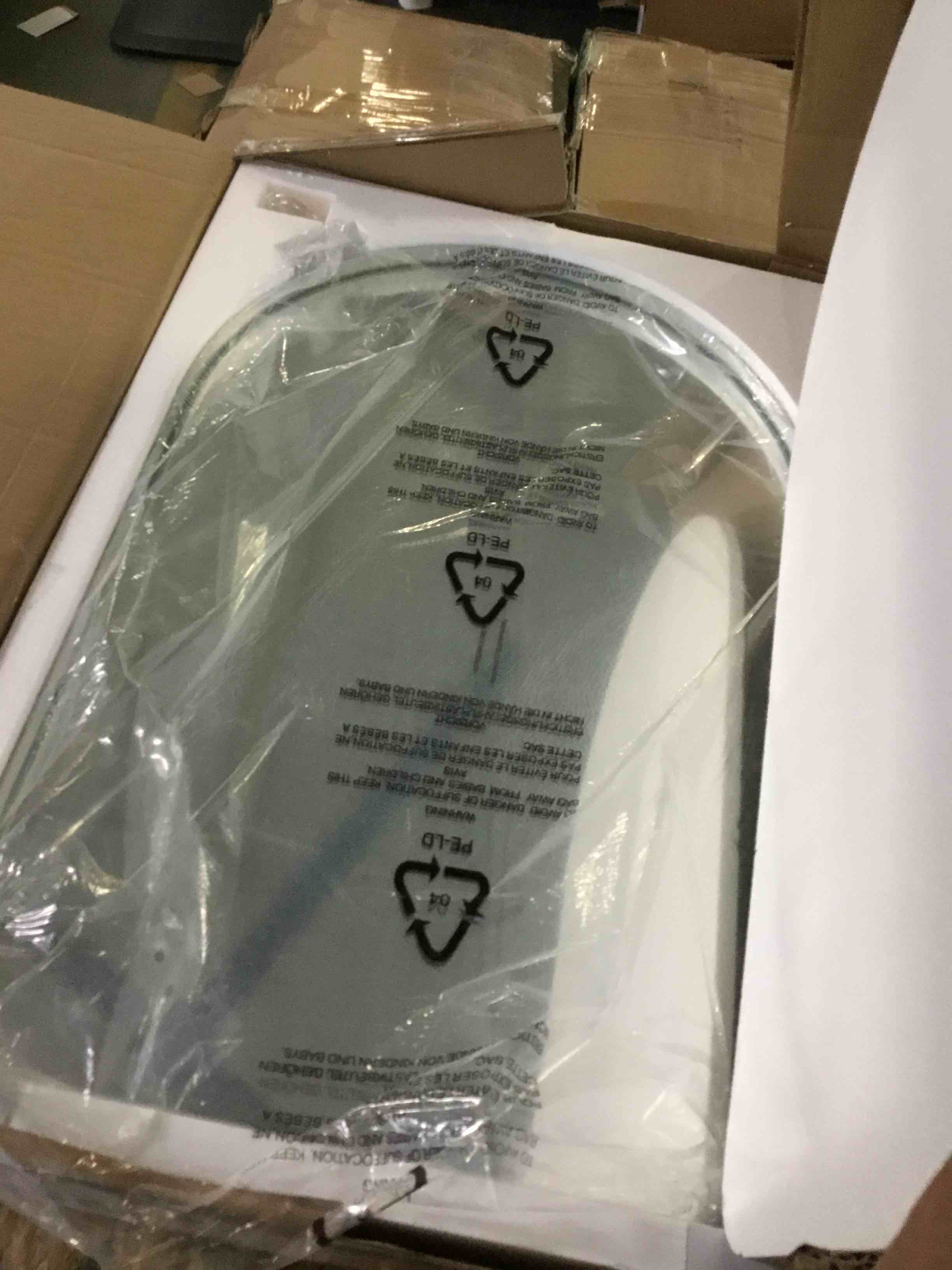 https://s3.amazonaws.com/lotting-images-prod/bidfta/BLU5665552_1696270191078.jpeg