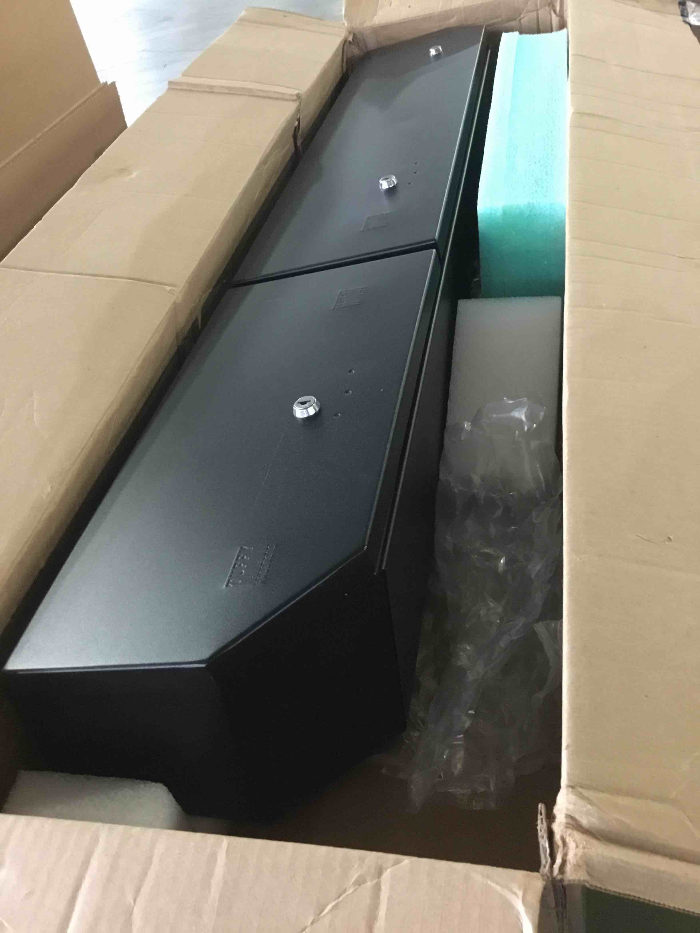 https://s3.amazonaws.com/lotting-images-prod/bidfta/BLU5666392_1695921360677.jpeg