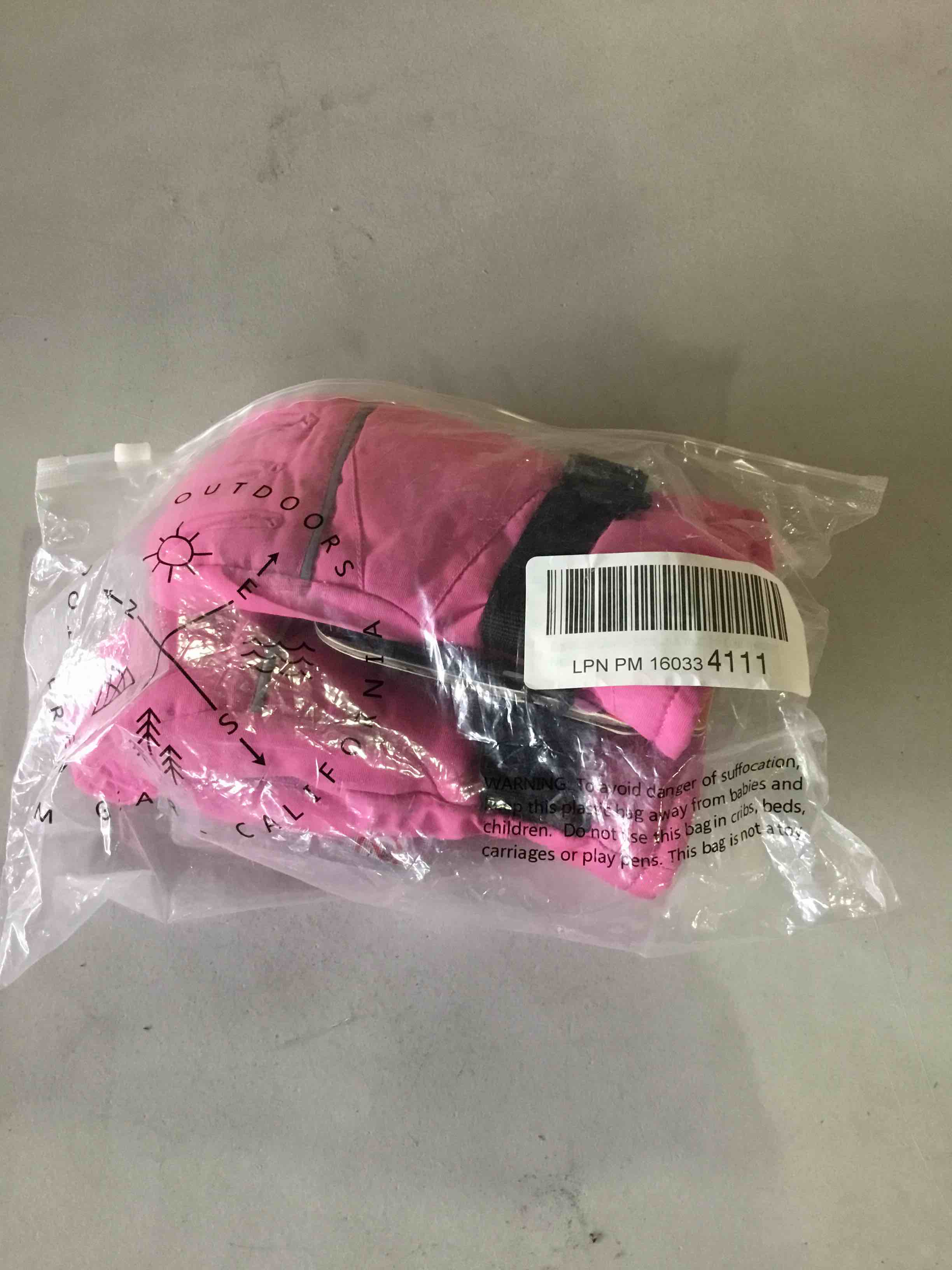 https://s3.amazonaws.com/lotting-images-prod/bidfta/BLU5666441_1695930392963.jpeg