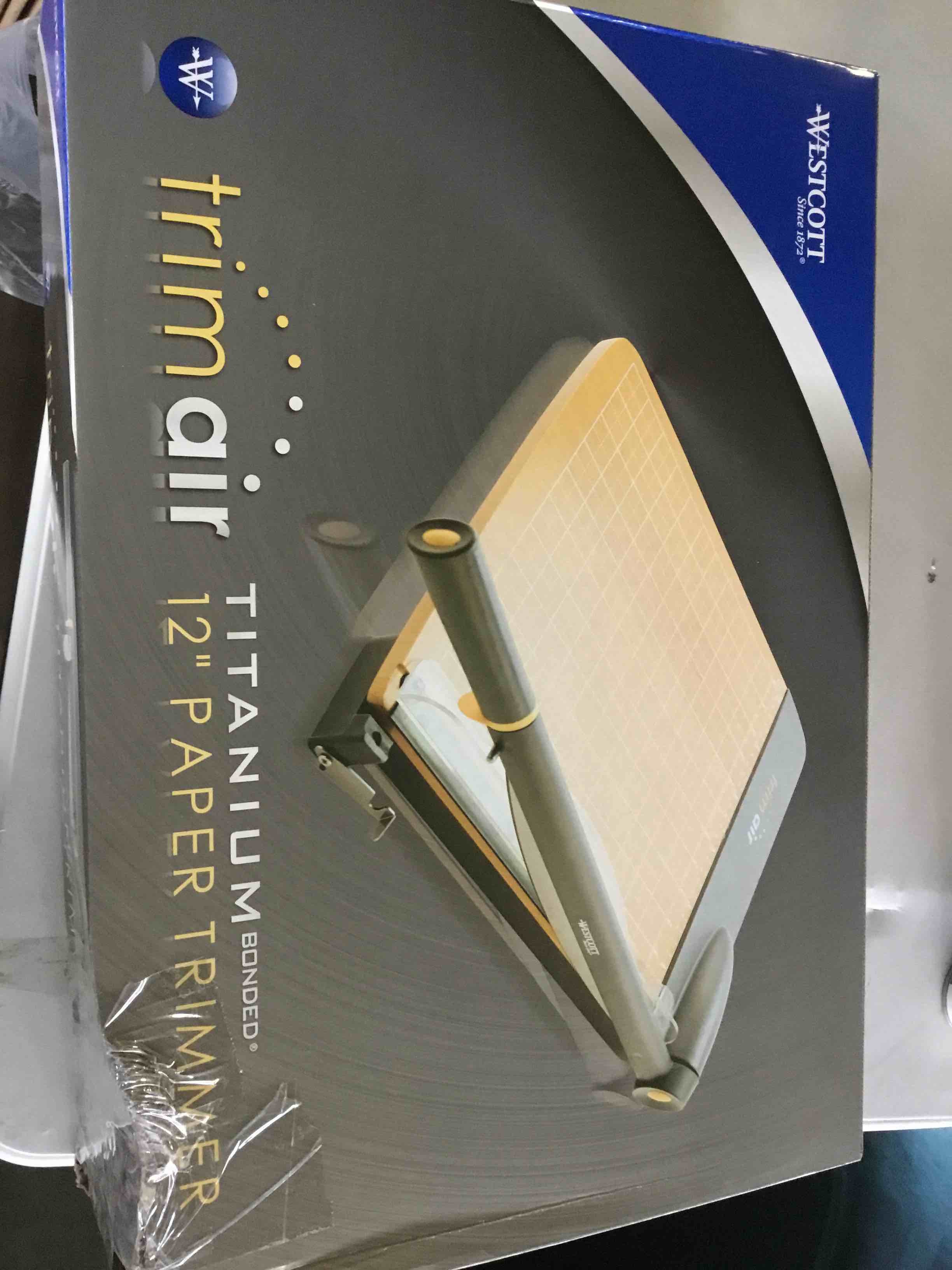 https://s3.amazonaws.com/lotting-images-prod/bidfta/BLU5666829_1696605039786.jpeg