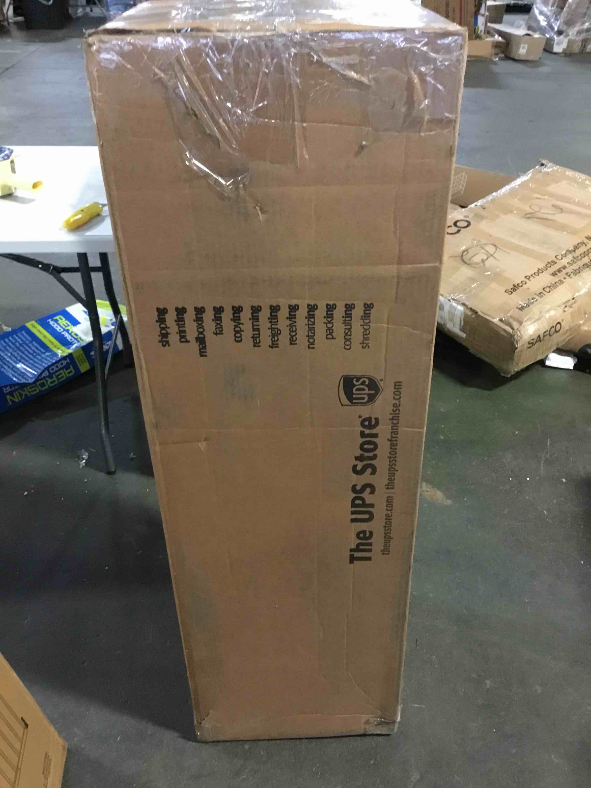 https://s3.amazonaws.com/lotting-images-prod/bidfta/BLU5666861_1696938815160.jpeg