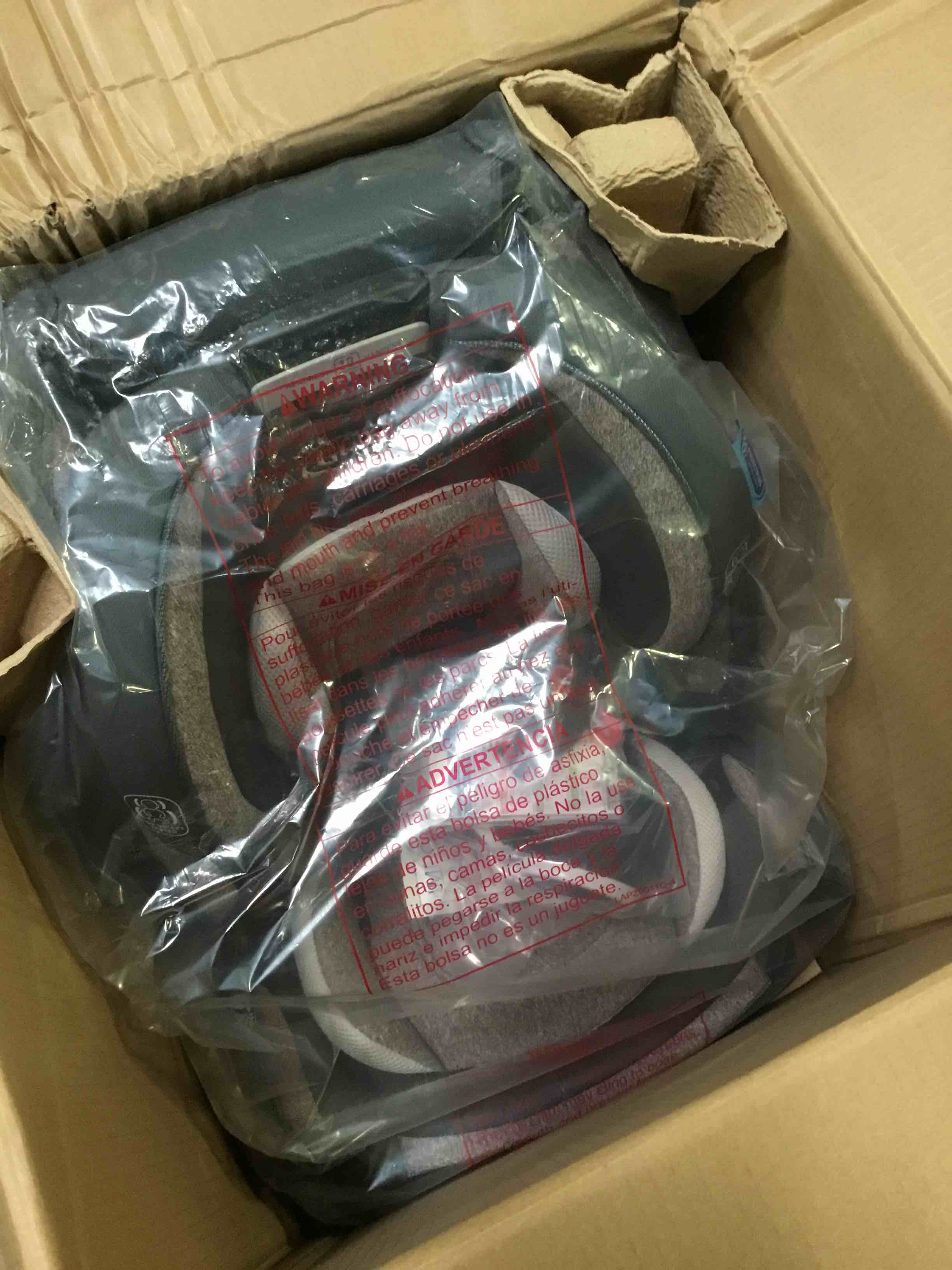 https://s3.amazonaws.com/lotting-images-prod/bidfta/BLU5666918_1696966476941.jpeg