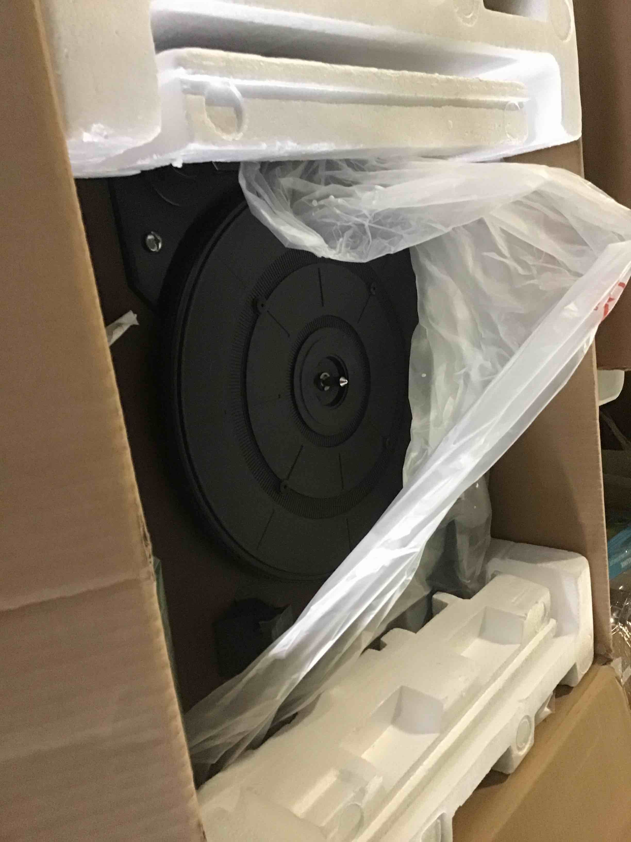 https://s3.amazonaws.com/lotting-images-prod/bidfta/BLU5667333_1697737855996.jpeg